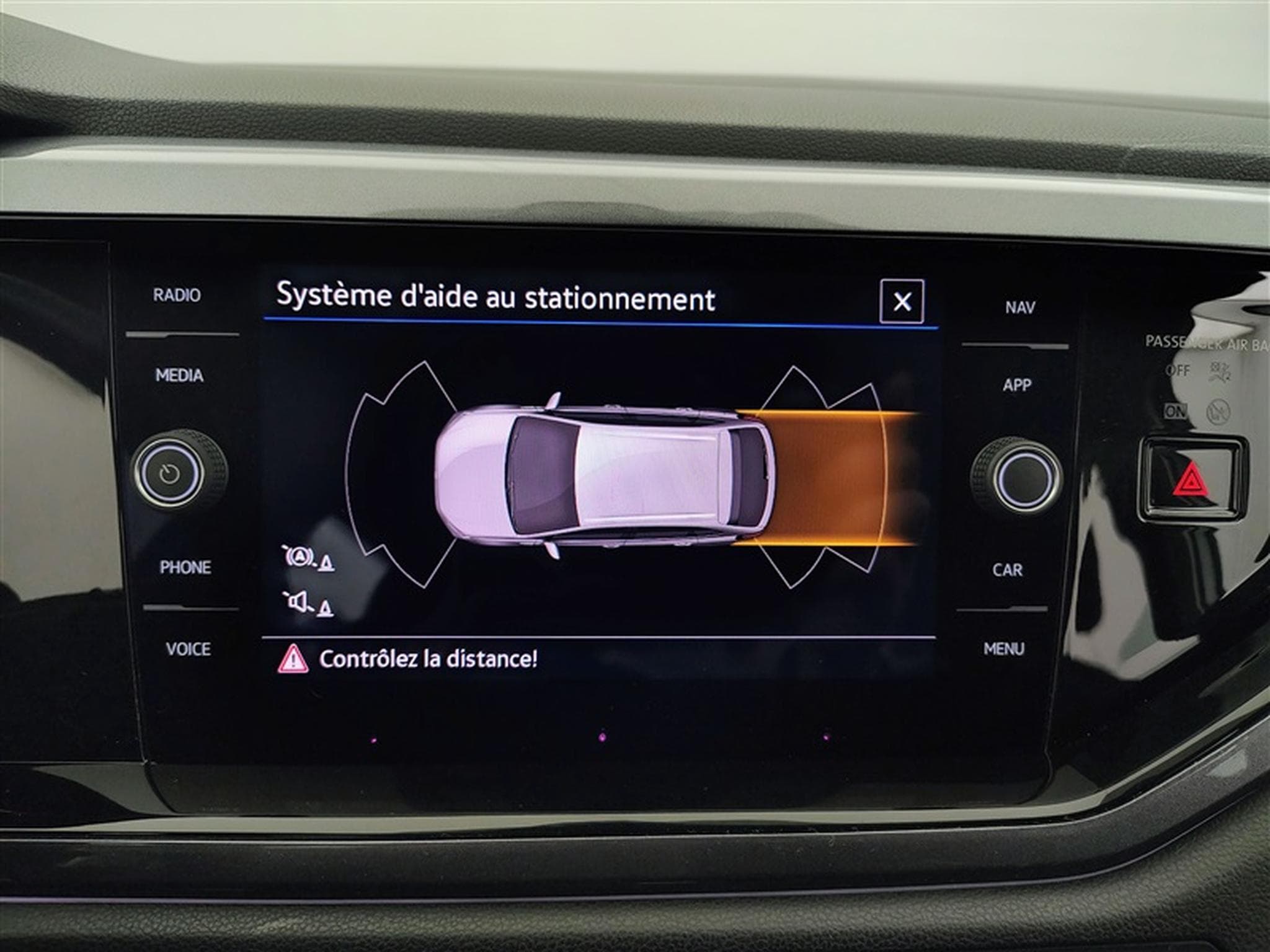 VW Taigo 1.0 TSI 110cv DSG Style CARPLAY / FULL LED / KEYLESS / JA 17 (2022) - Photo 18