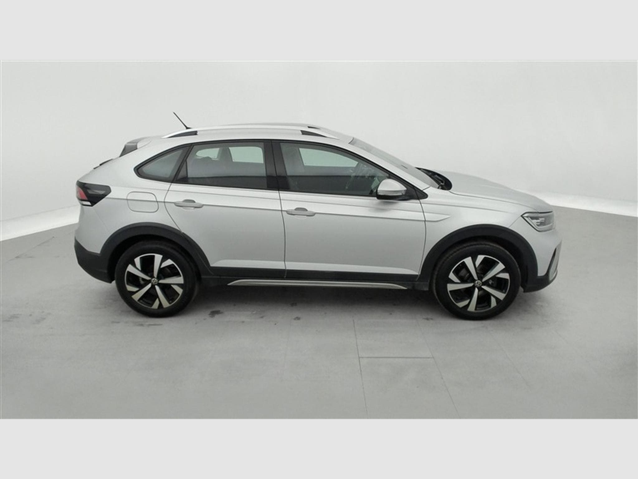 VW Taigo 1.0 TSI 110cv DSG Style CARPLAY / FULL LED / KEYLESS / JA 17 (2022) - Photo 24