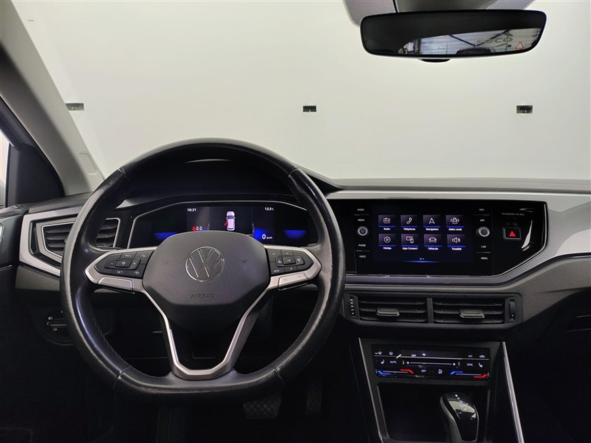 VW Taigo 1.0 TSI 110cv DSG Style CARPLAY / FULL LED / KEYLESS / JA 17 (2022) - Photo 9