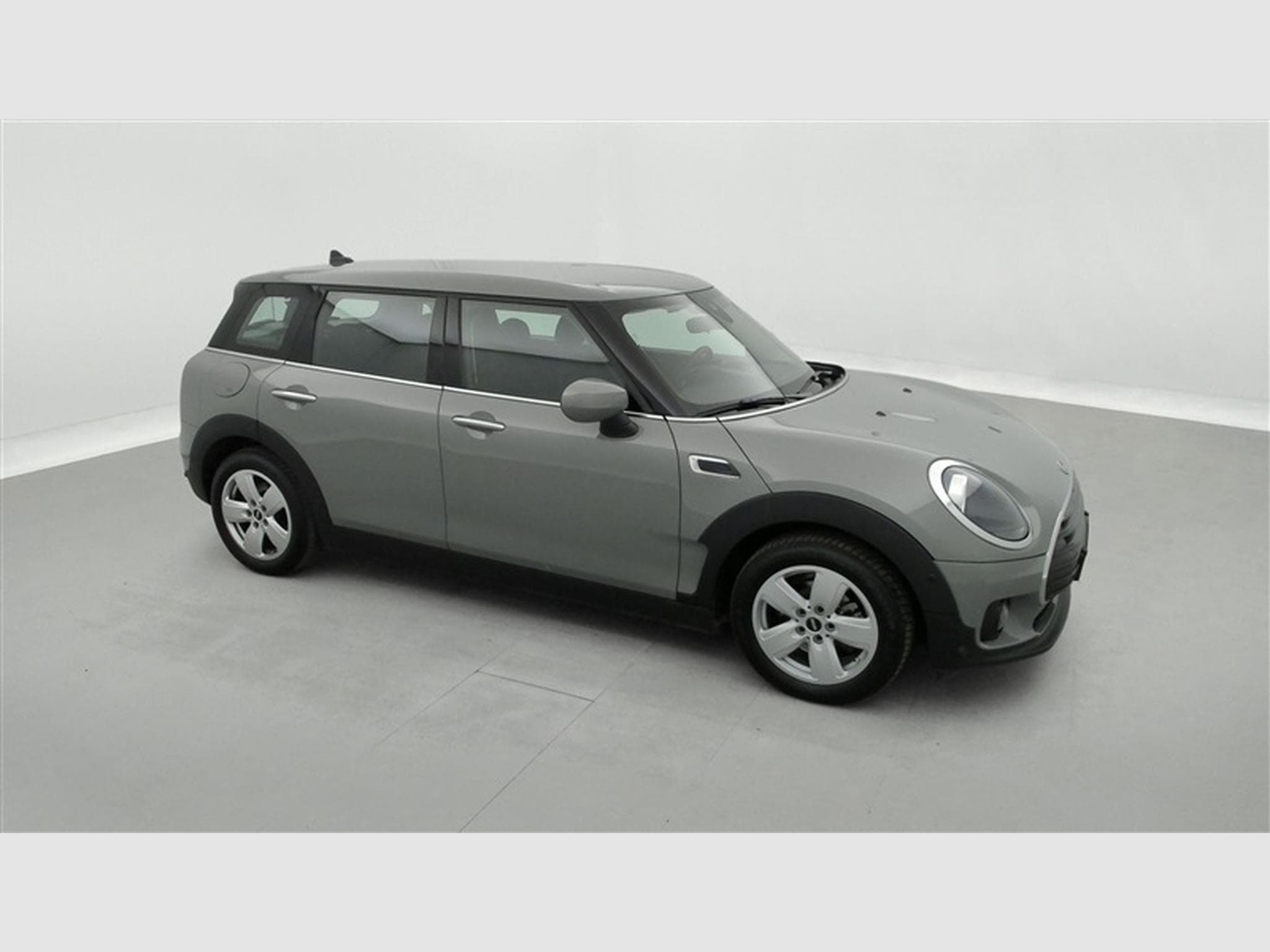 MINI One Mini Clubman 1.5 D One AUT. NAVI / PDC AV-AR / CLIM (2021) - Photo 22