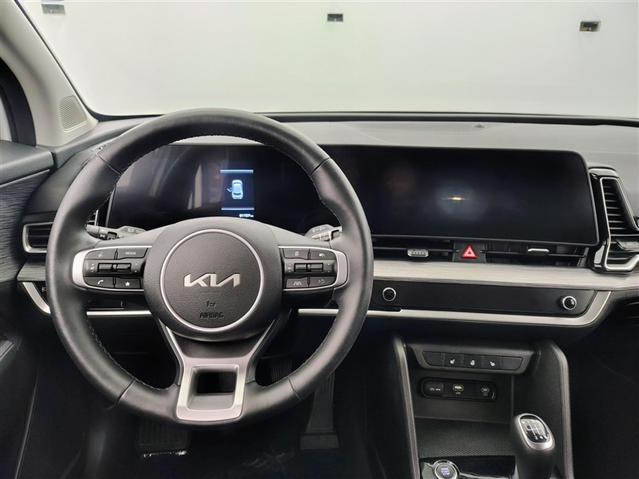 Kia Sportage 1.6 T-GDi AWD MHEV DCT (2022) - Photo 9