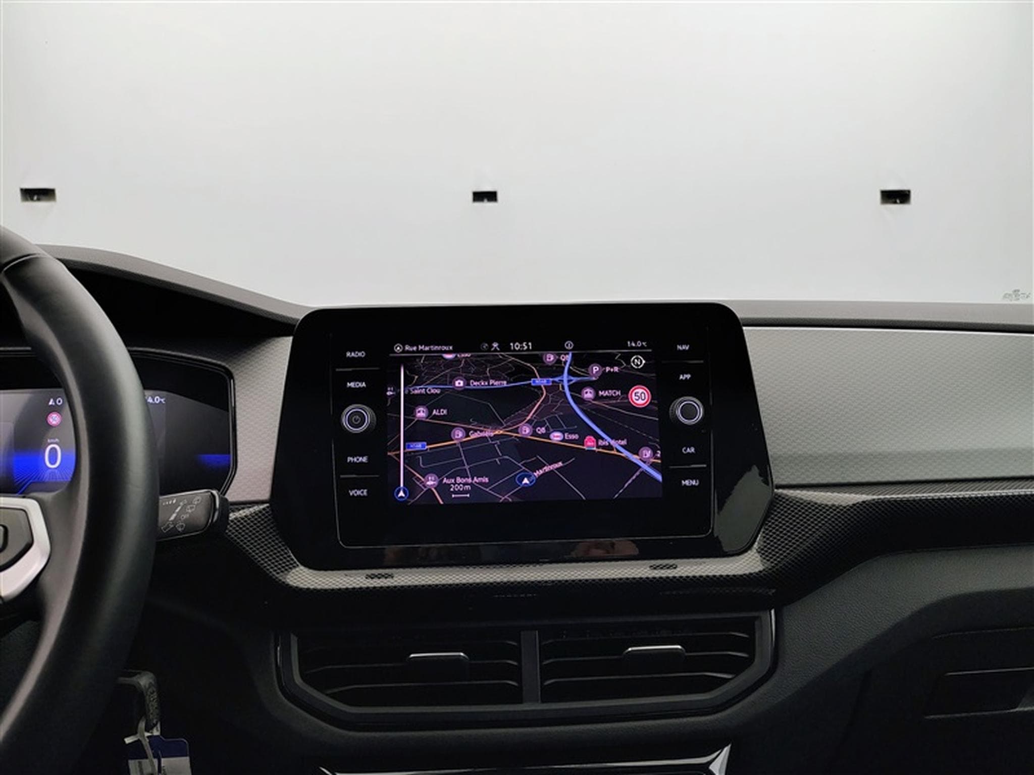 VW T-Cross 1.0 TSI Active NAVI / FULL LED / PDC AV+AR / JA 16" (2024) - Photo 11
