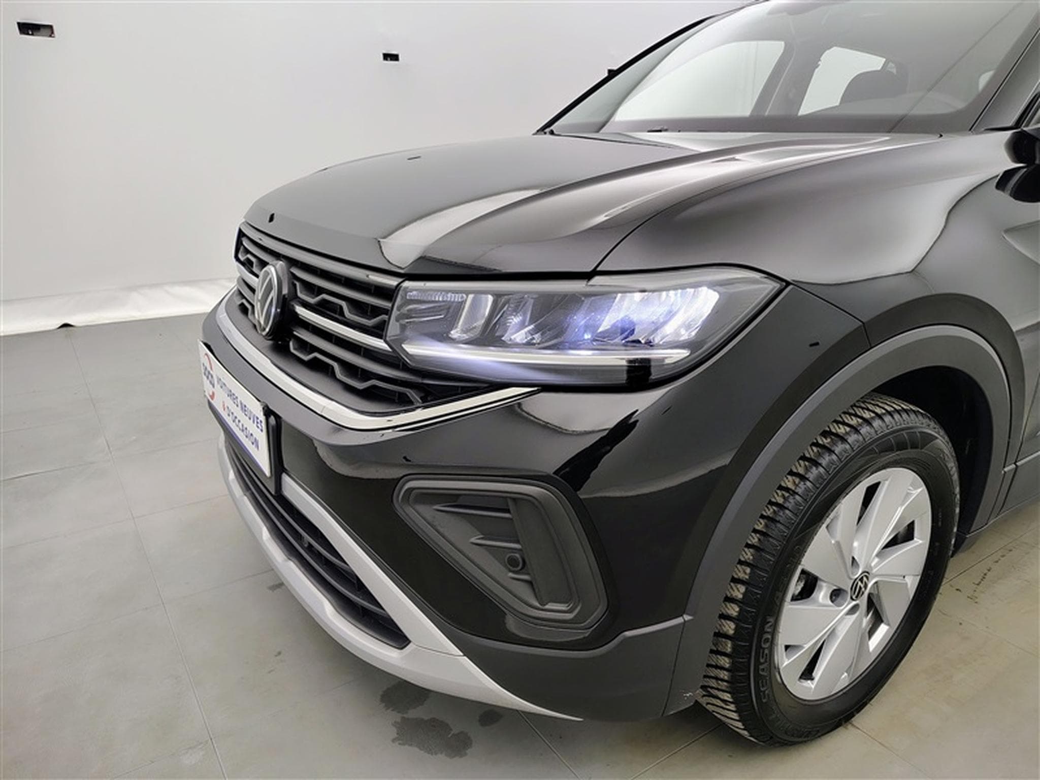 VW T-Cross 1.0 TSI Active NAVI / FULL LED / PDC AV+AR / JA 16" (2024) - Photo 15