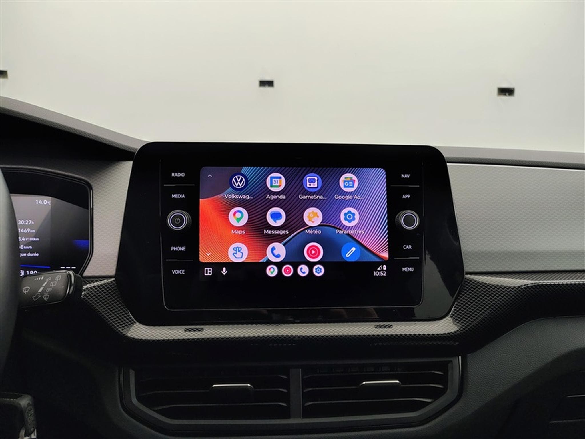 VW T-Cross 1.0 TSI Active NAVI / FULL LED / PDC AV+AR / JA 16" (2024) - Photo 20