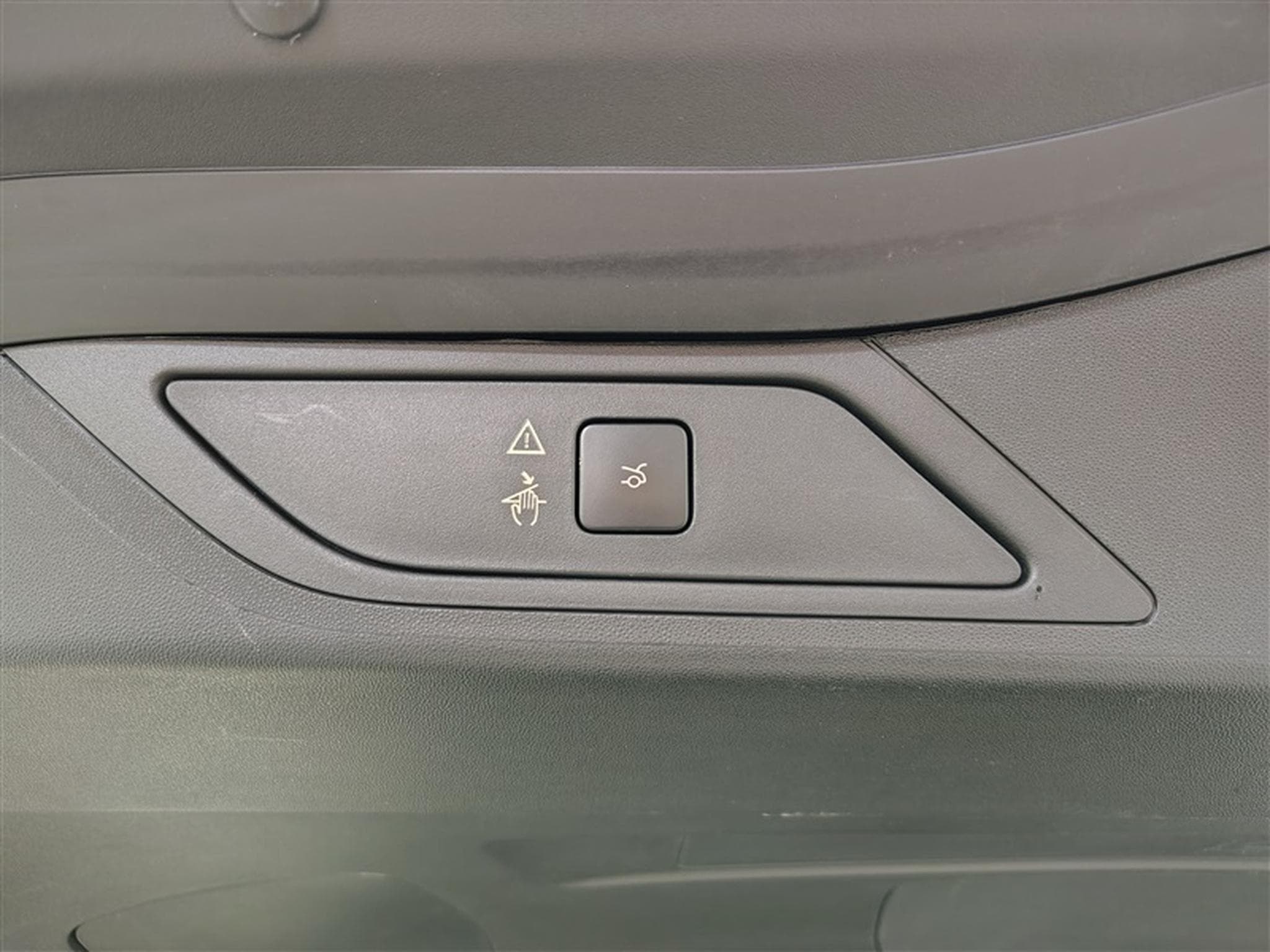 Citroen Grand C4 SpaceTourer 1.5 BlueHdi 130Cv EAT Shine 7PL / CUIR / NAVI (2020) - Photo 21