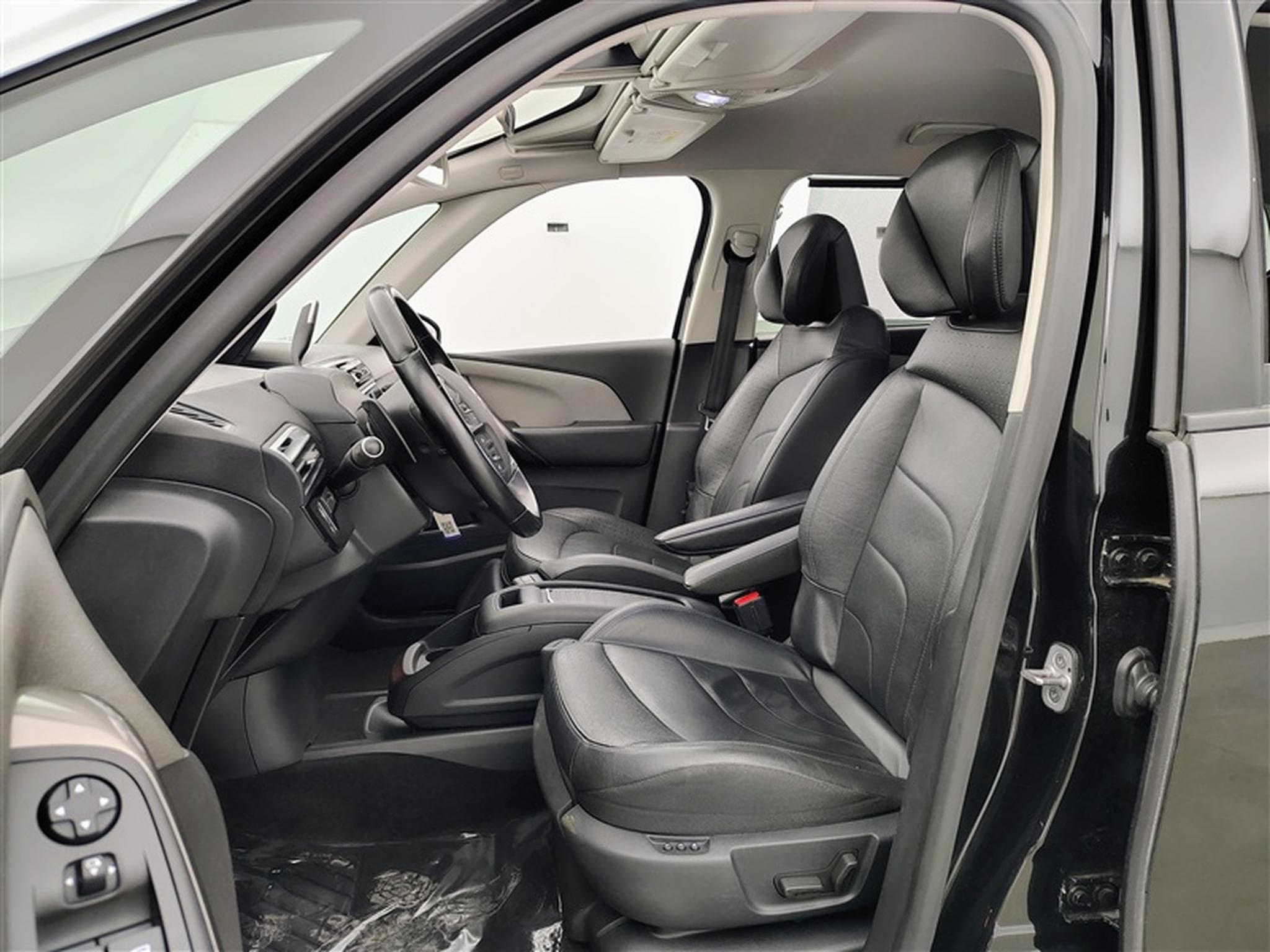 Citroen Grand C4 SpaceTourer 1.5 BlueHdi 130Cv EAT Shine 7PL / CUIR / NAVI (2020) - Photo 7