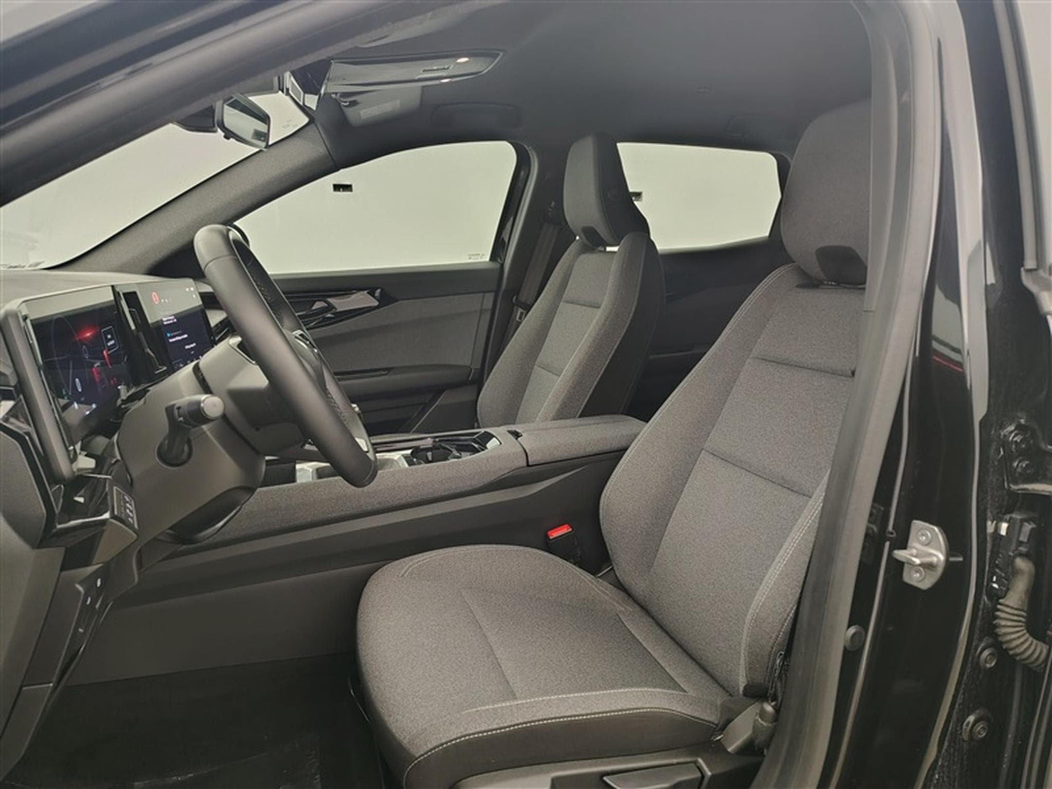 Renault Austral 1.3 T MHEV NAVI / CAMERA / CARPLAY / FULL LED (2024) - Photo 7
