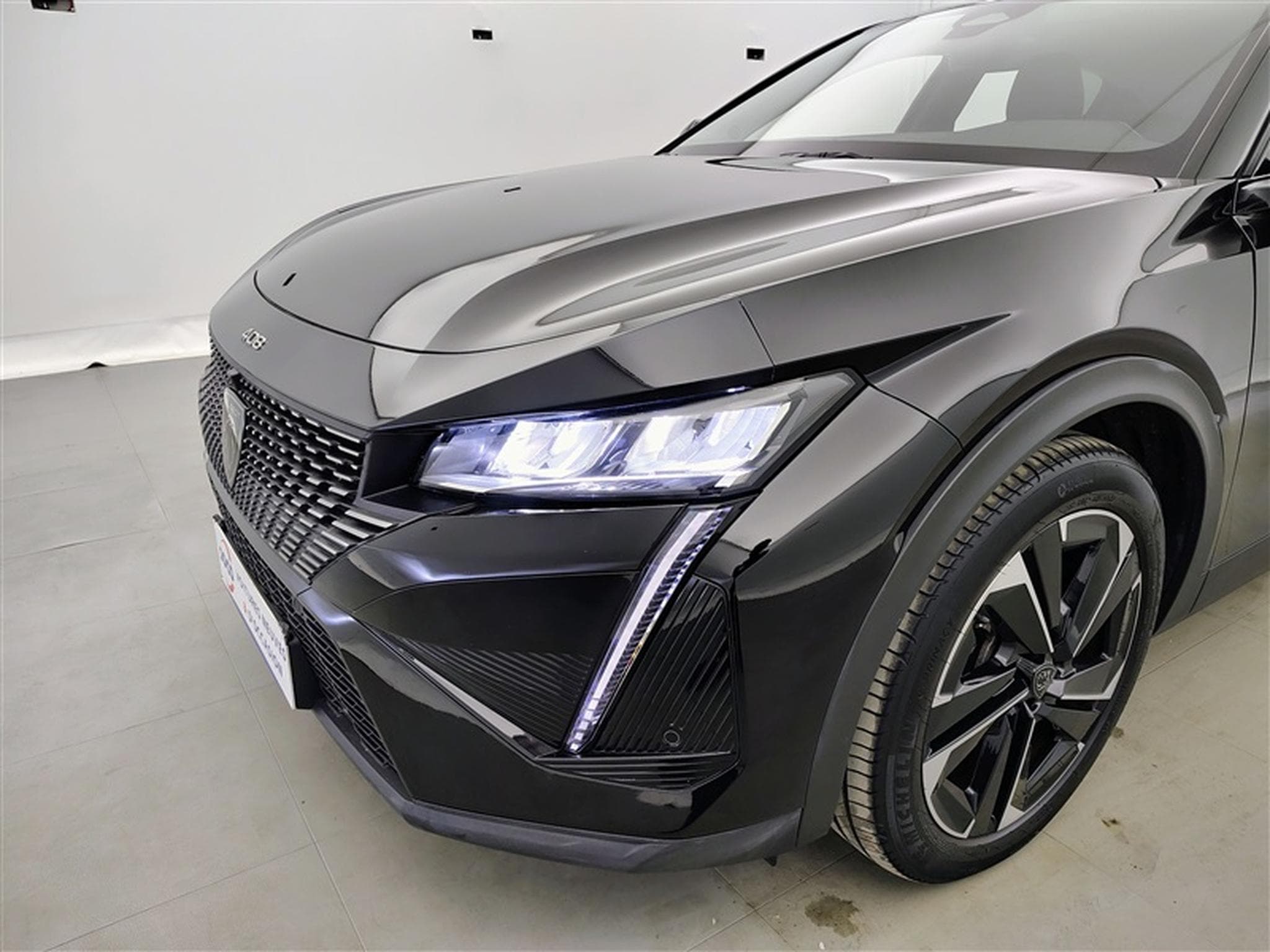 Peugeot 408 1.2 PureTech Allure Navi Cockpit / Led / PDC+Caméra (2024) - Photo 15
