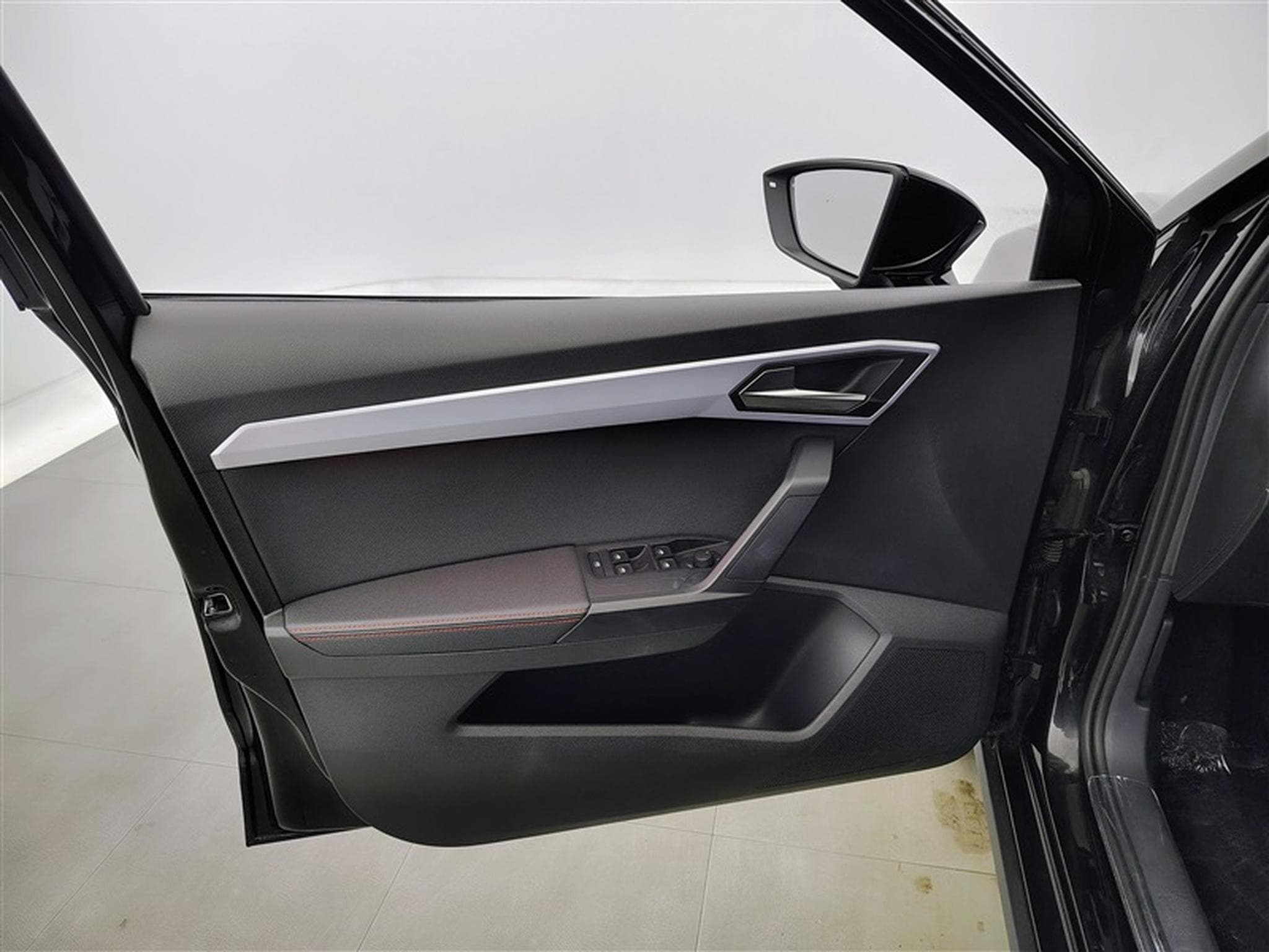 Seat Arona 1.5 TSI 150Cv DSG FR S-CUIR / NAVI / CAMERA (2024) - Photo 17