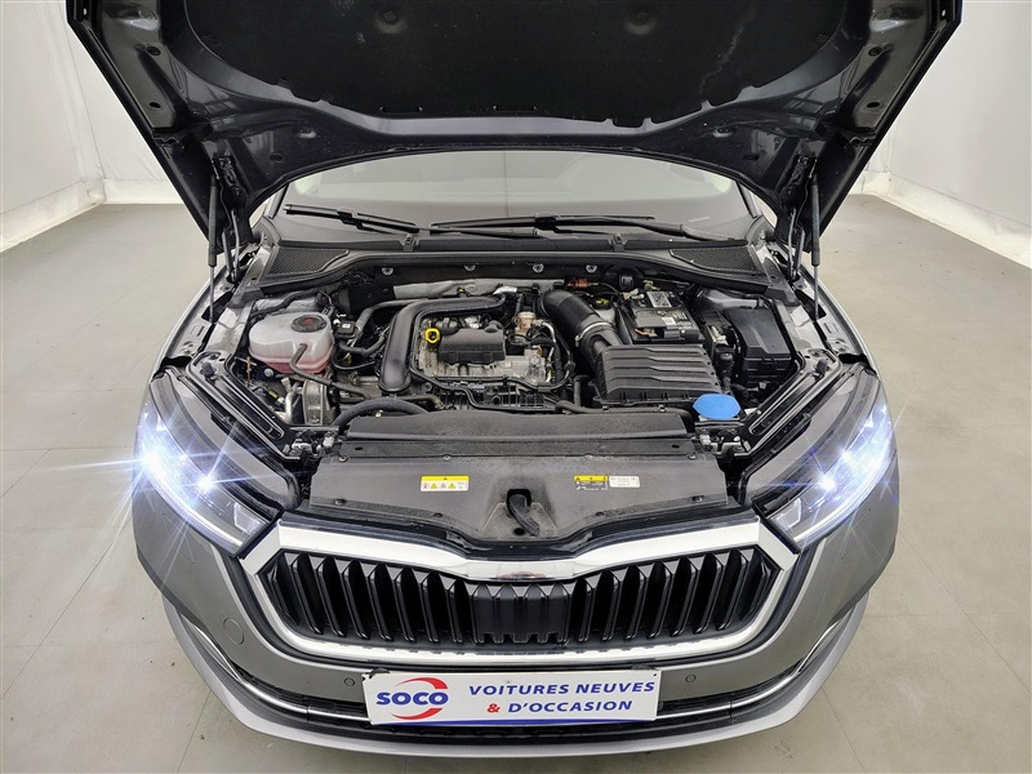Skoda Octavia 1.0 TSI Clever+ NAVI / FULL LED / JA/PDC (2023) - Photo 19