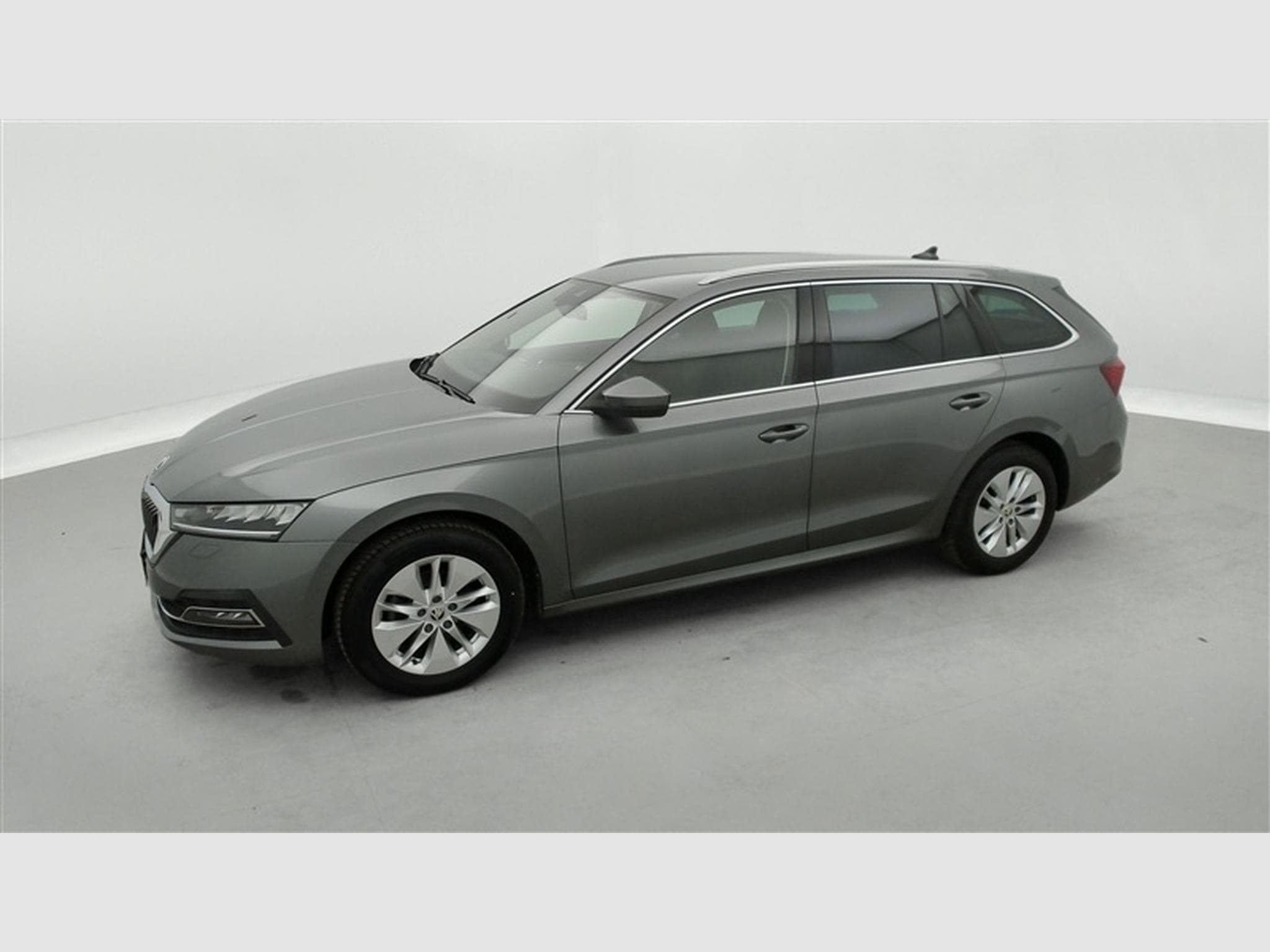 Skoda Octavia 1.0 TSI Clever+ NAVI / FULL LED / JA/PDC (2023) - Photo 21