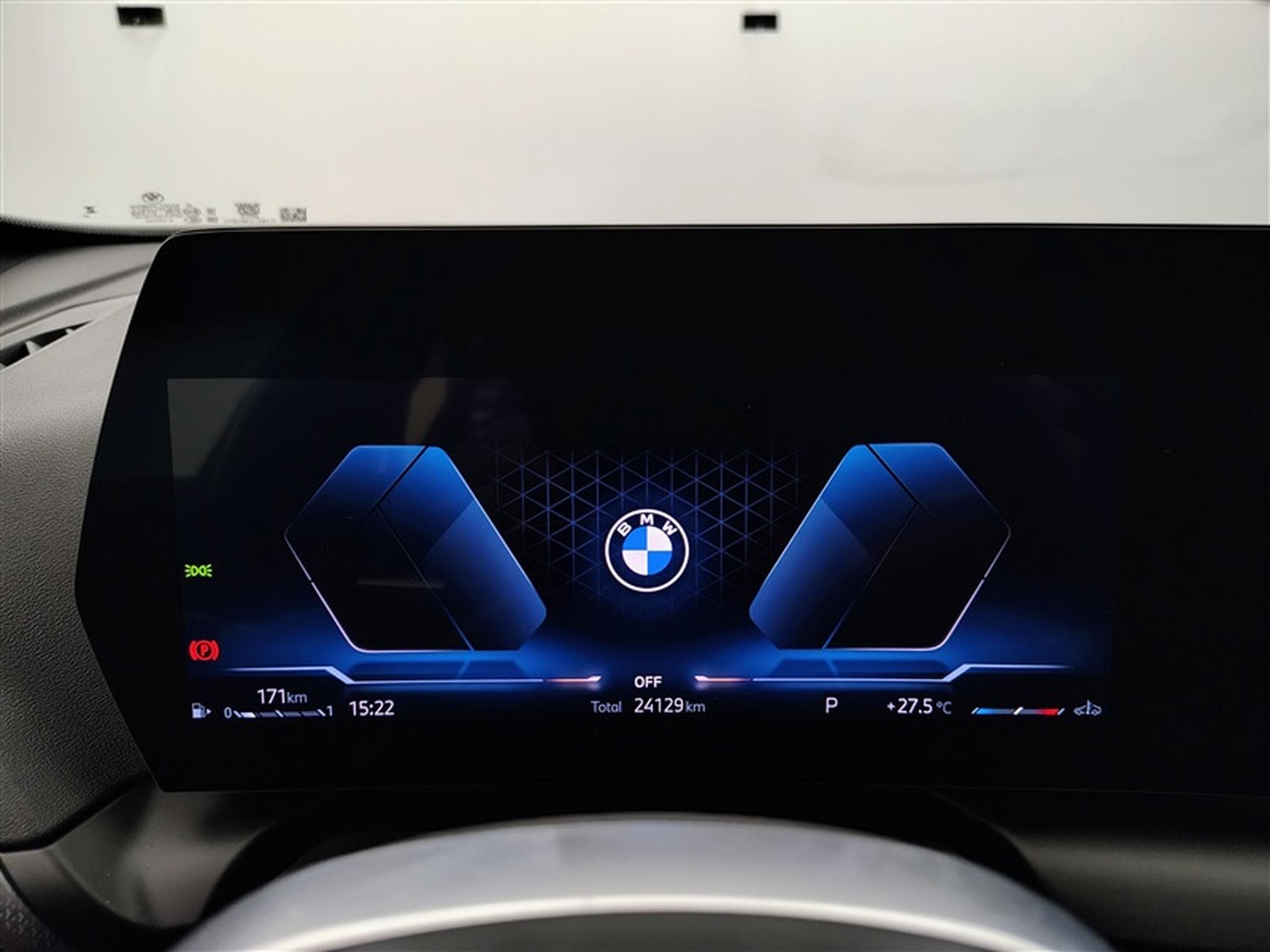 BMW 120 120i  **AUTO/PACK M/FULL LED/ALCANTARA/NAVI/CAMERA** (2025) - Photo 10