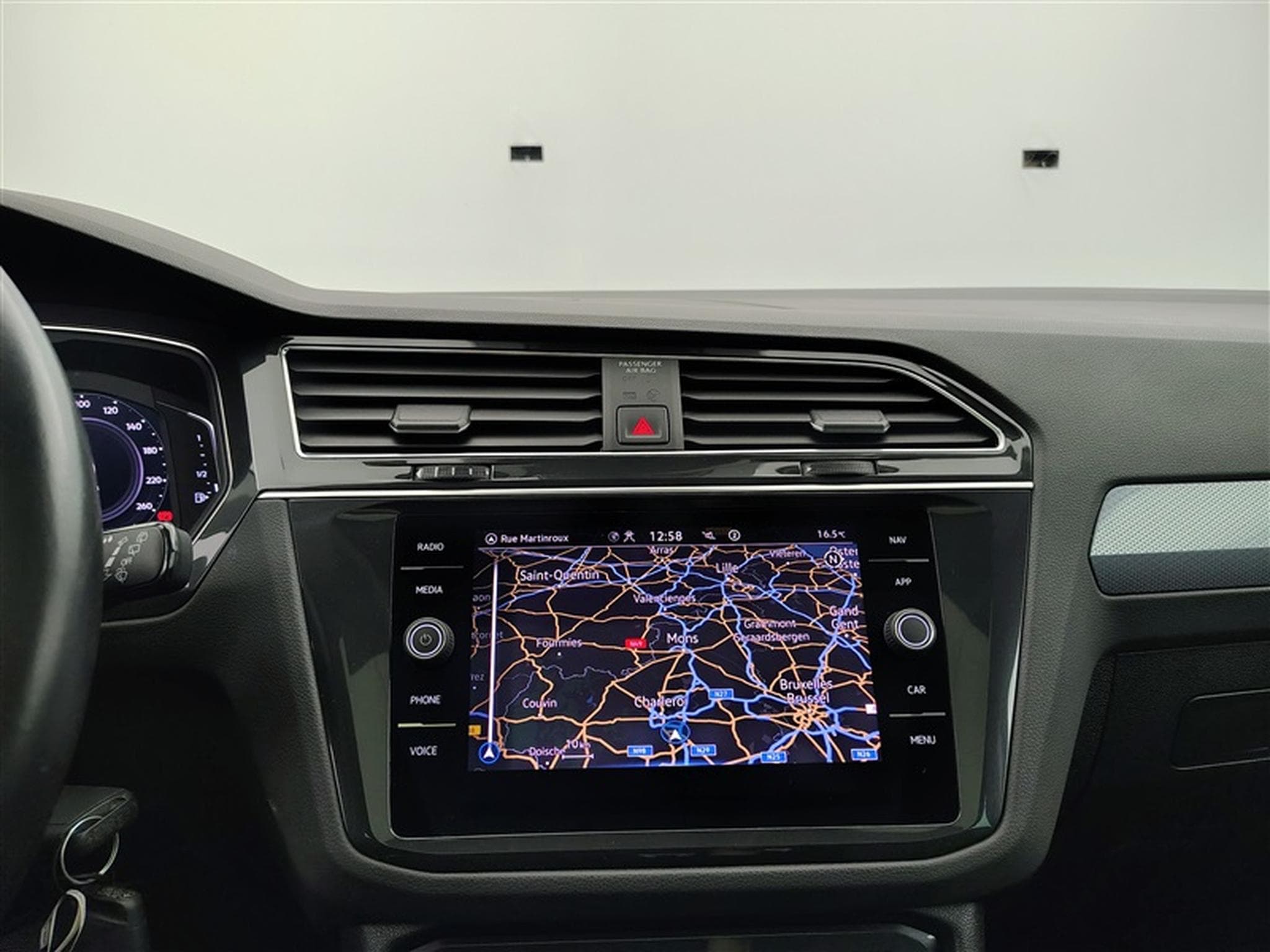 VW Tiguan 1.5 TSI Active DSG/NAVI/FULL LED/TO PANO/JA17/PDC AV AR (2022) - Photo 10