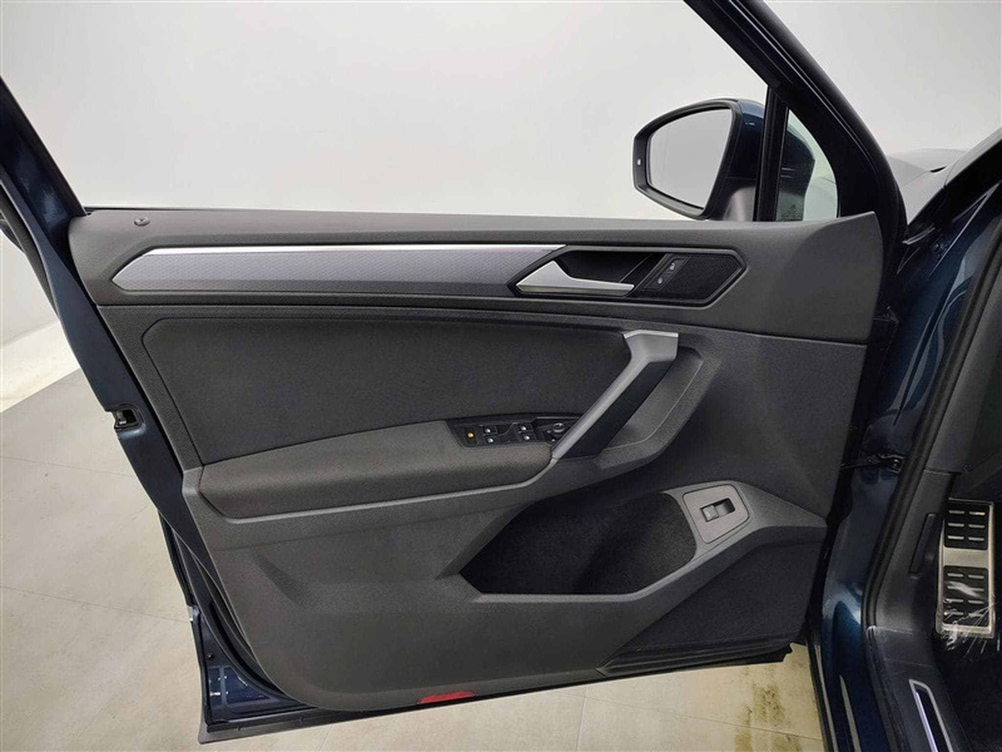 VW Tiguan 1.5 TSI Active DSG/NAVI/FULL LED/TO PANO/JA17/PDC AV AR (2022) - Photo 15