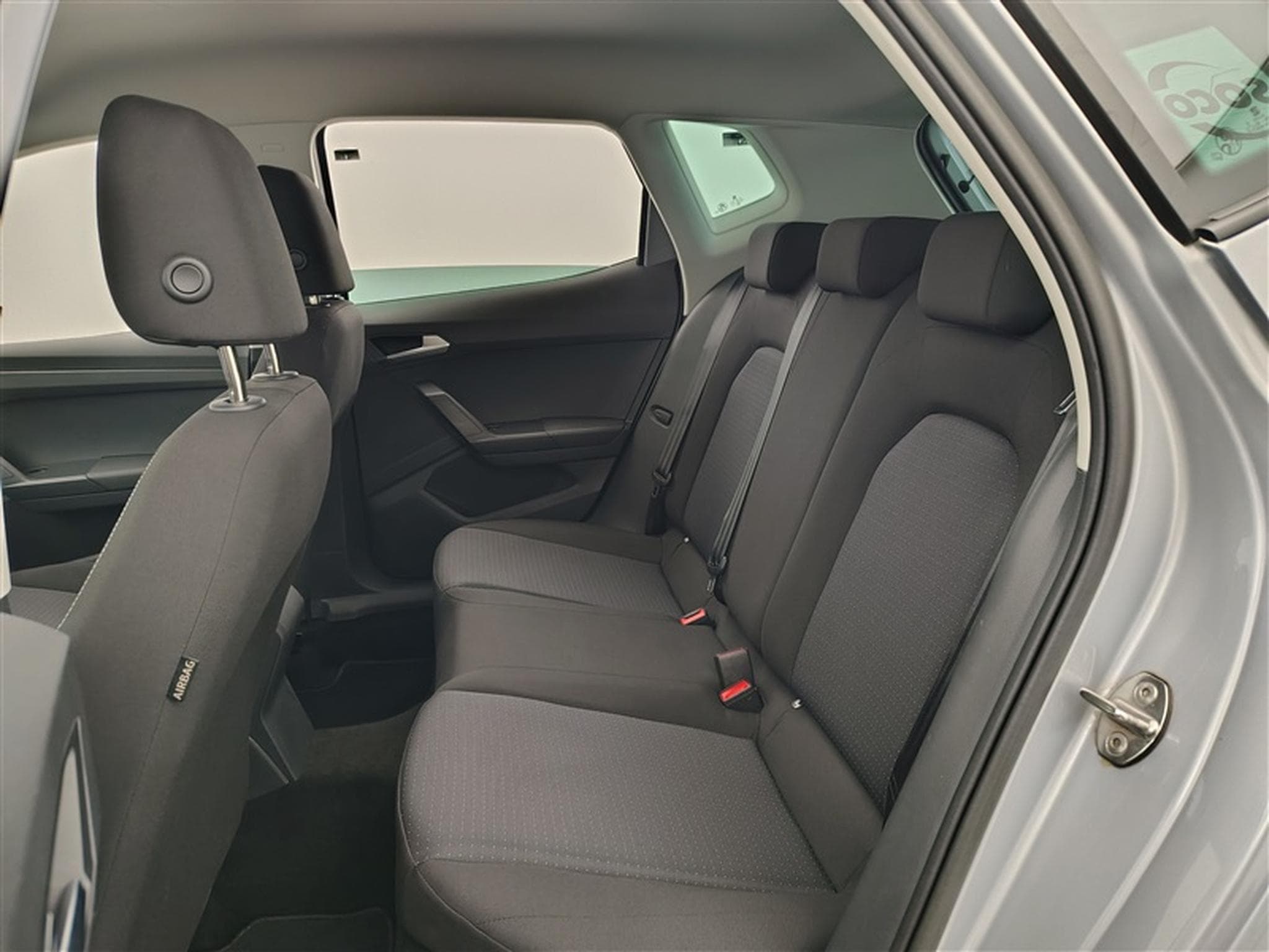 Seat Arona 1.0 TSI Move! Navi / Led / PDC (2023) - Photo 13