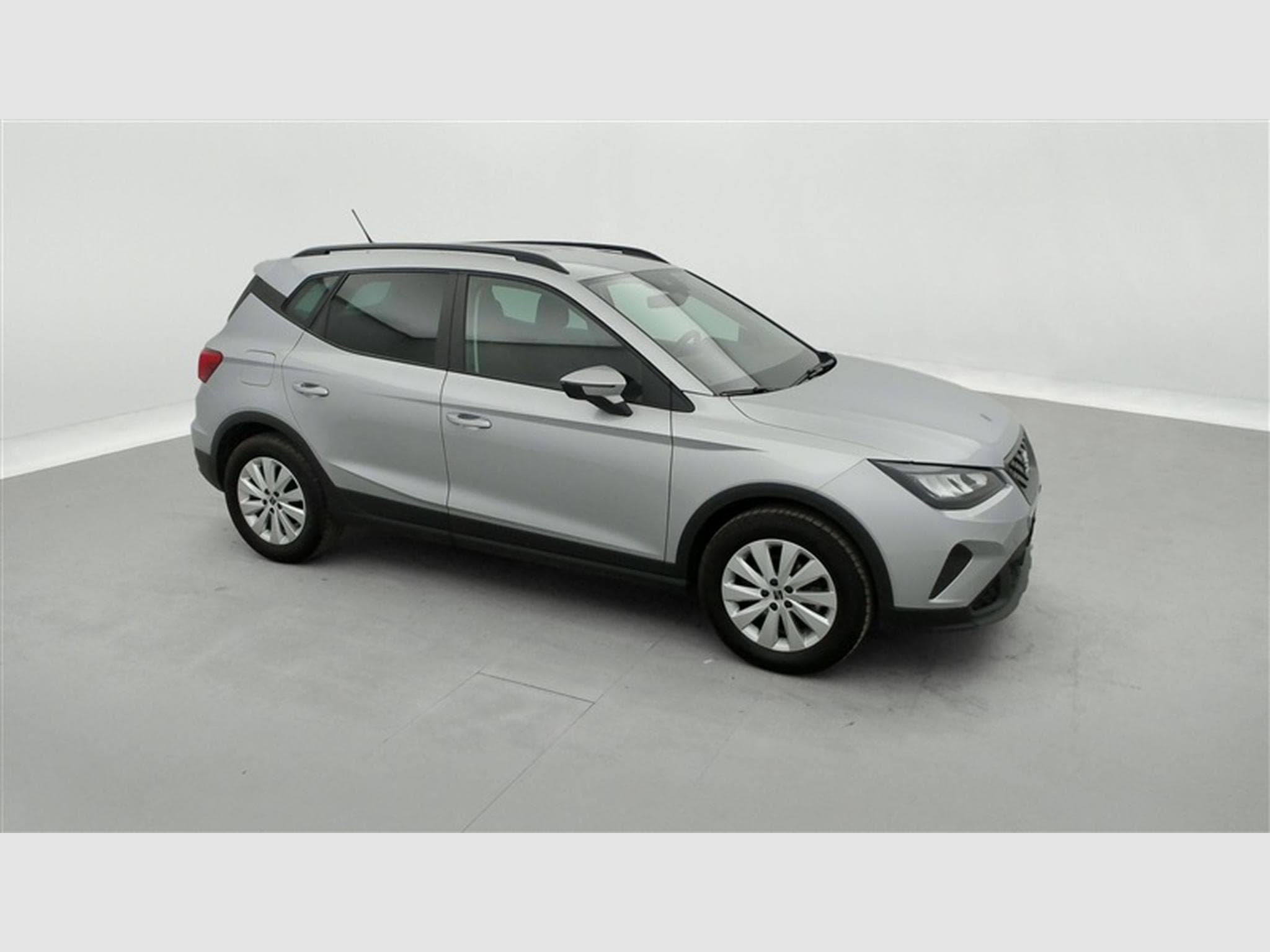 Seat Arona 1.0 TSI Move! Navi / Led / PDC (2023) - Photo 22