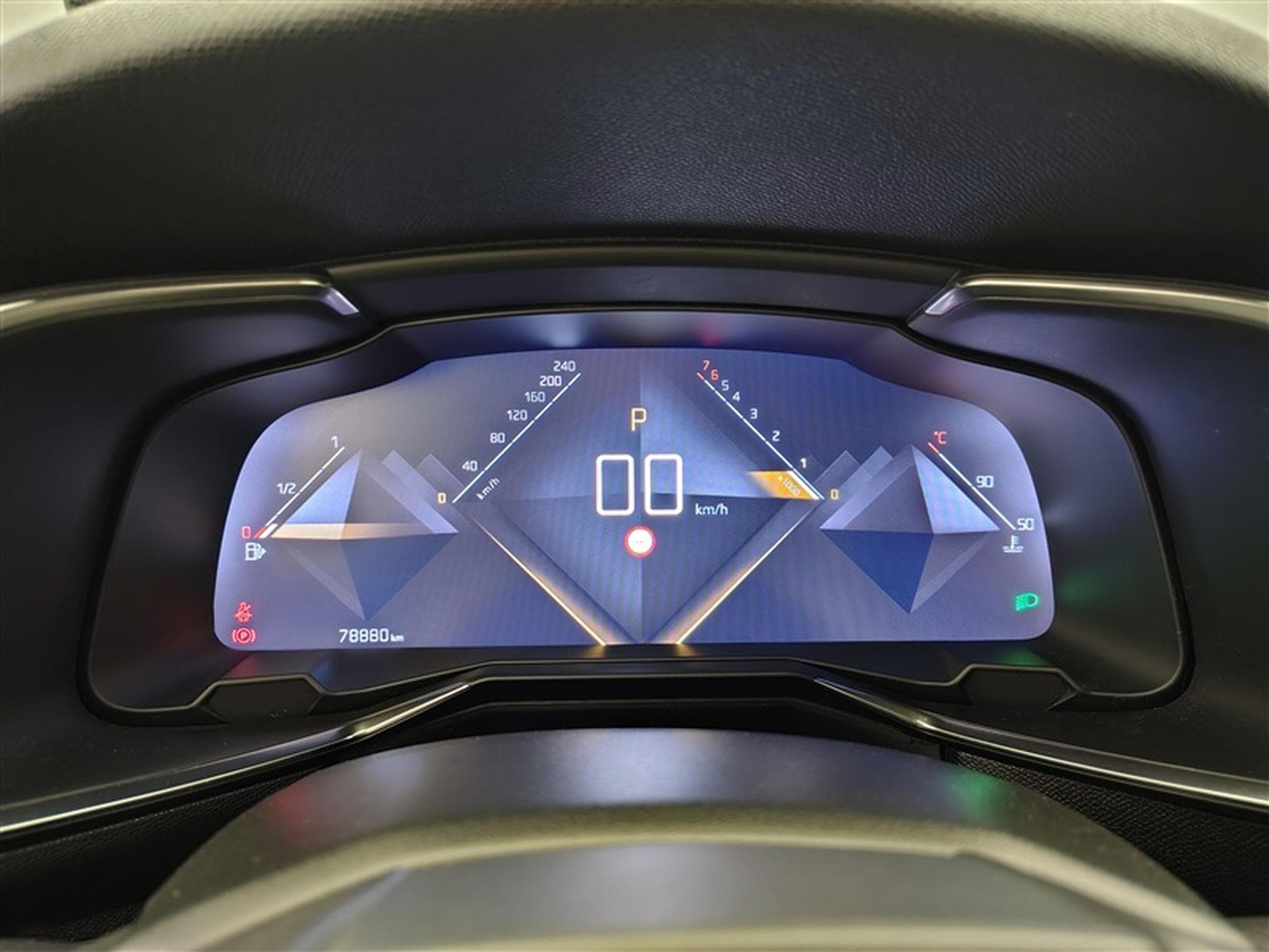 DS Automobiles DS7 DS7 Crossback (2020) - Photo 10