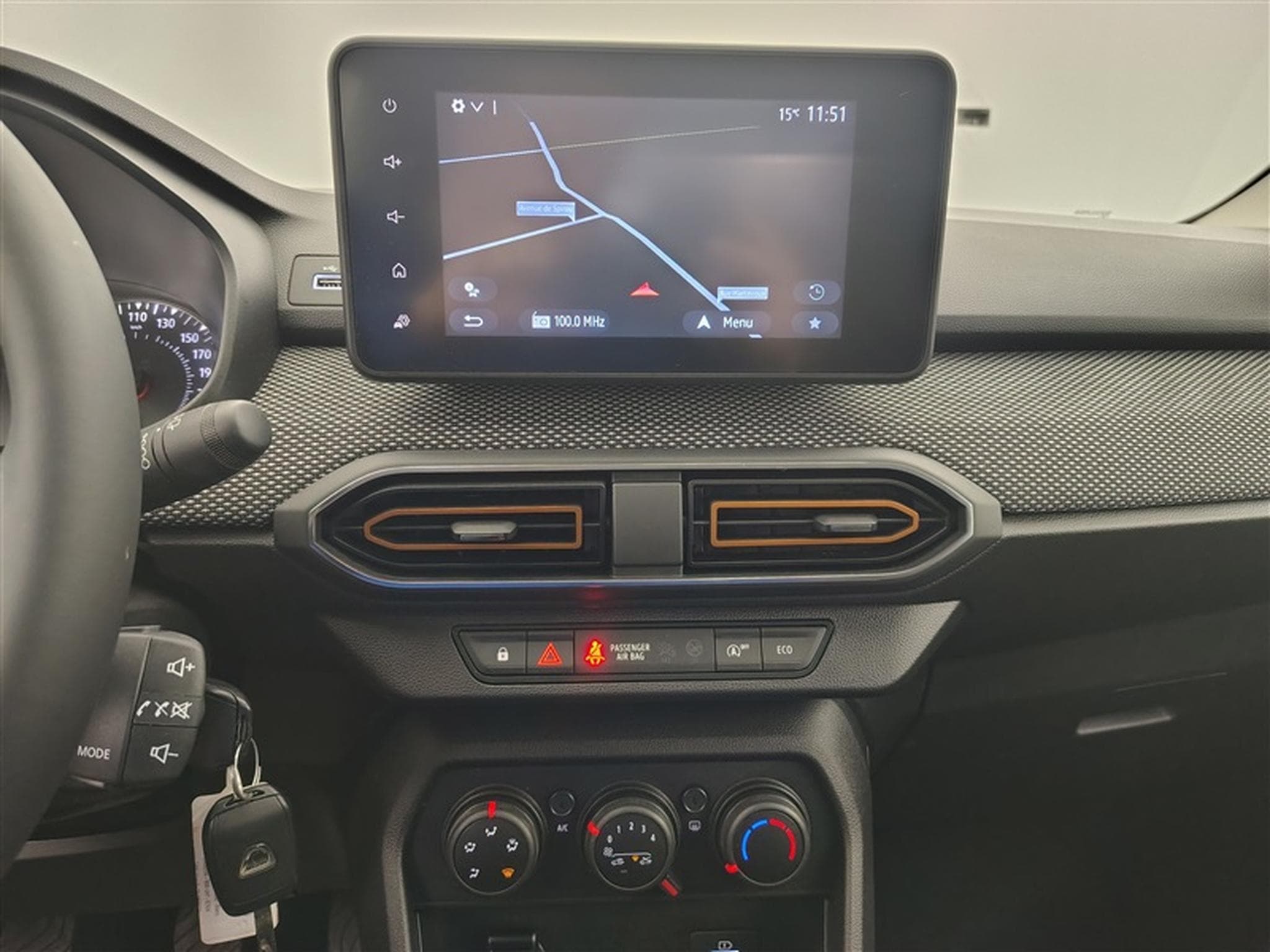 Dacia Sandero Stepway 1.0 TCe *NAVI/FULL LED/CAMERA/CARPLAY/PDC AV* (2022) - Photo 11