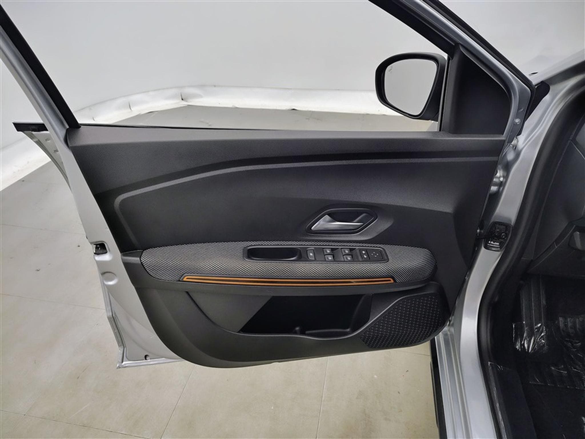 Dacia Sandero Stepway 1.0 TCe *NAVI/FULL LED/CAMERA/CARPLAY/PDC AV* (2022) - Photo 16