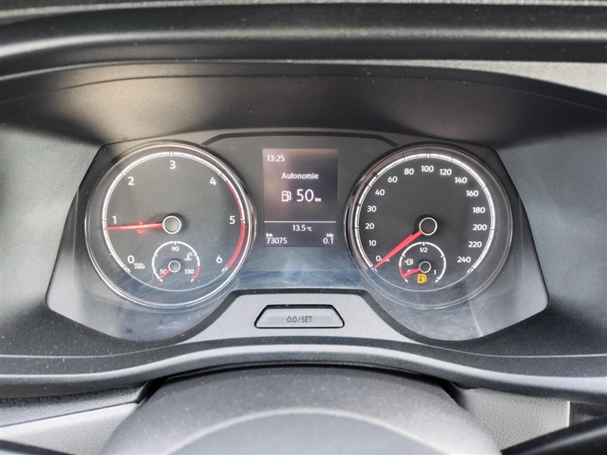 VW T6.1 2.0 TDI Combi 9pl. CLIM / BLUETOOTH / PDC AR (2022) - Photo 10