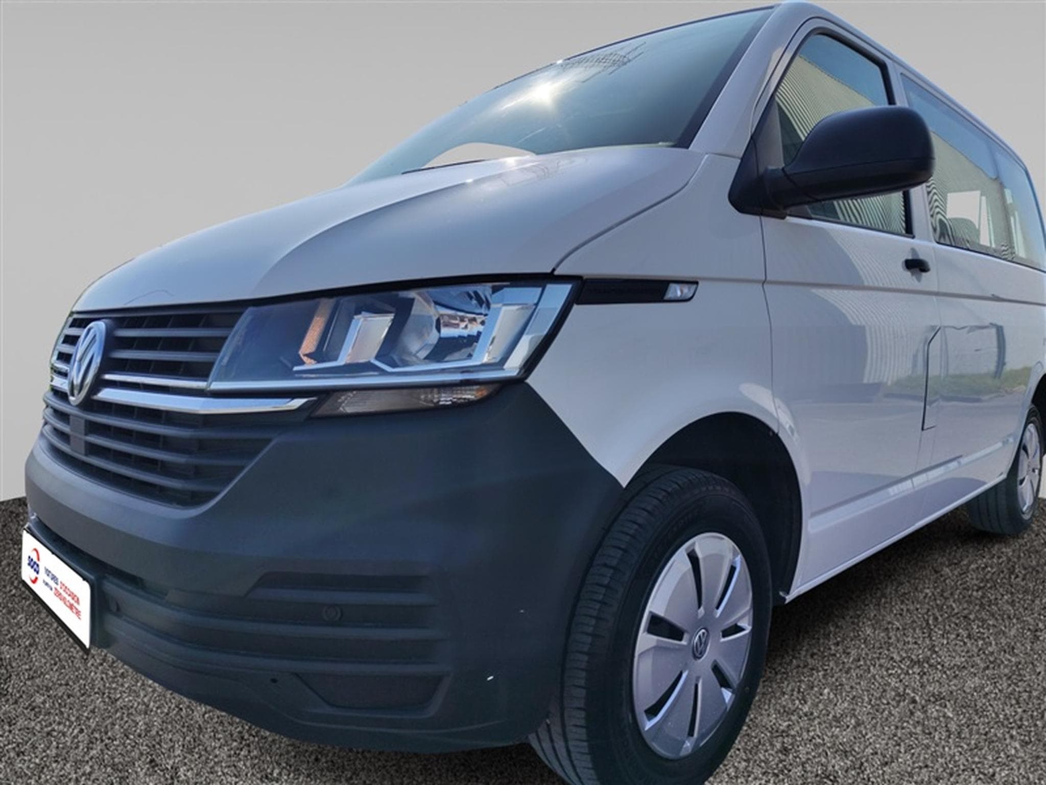 VW T6.1 2.0 TDI Combi 9pl. CLIM / BLUETOOTH / PDC AR (2022) - Photo 15