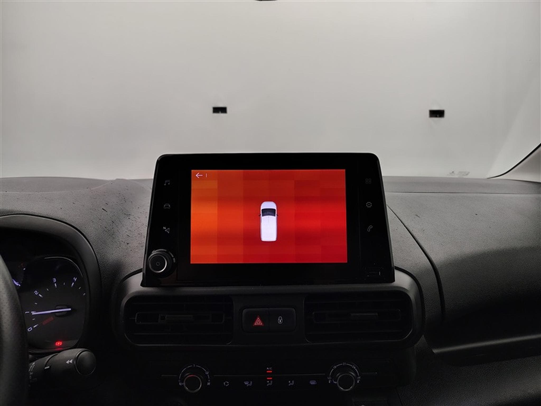 Citroen Berlingo 1.2 PureTech 130cv EAT8 Worker 3pl. NAVI / PDC AV+AR (2020) - Photo 17