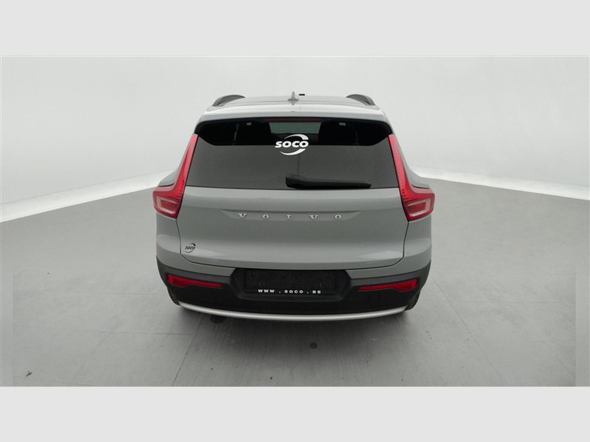 Volvo XC40 1.5 T2 Essential AUTO/FULL LED/CARPLAY/JA17/PDC (2023) - Photo 5