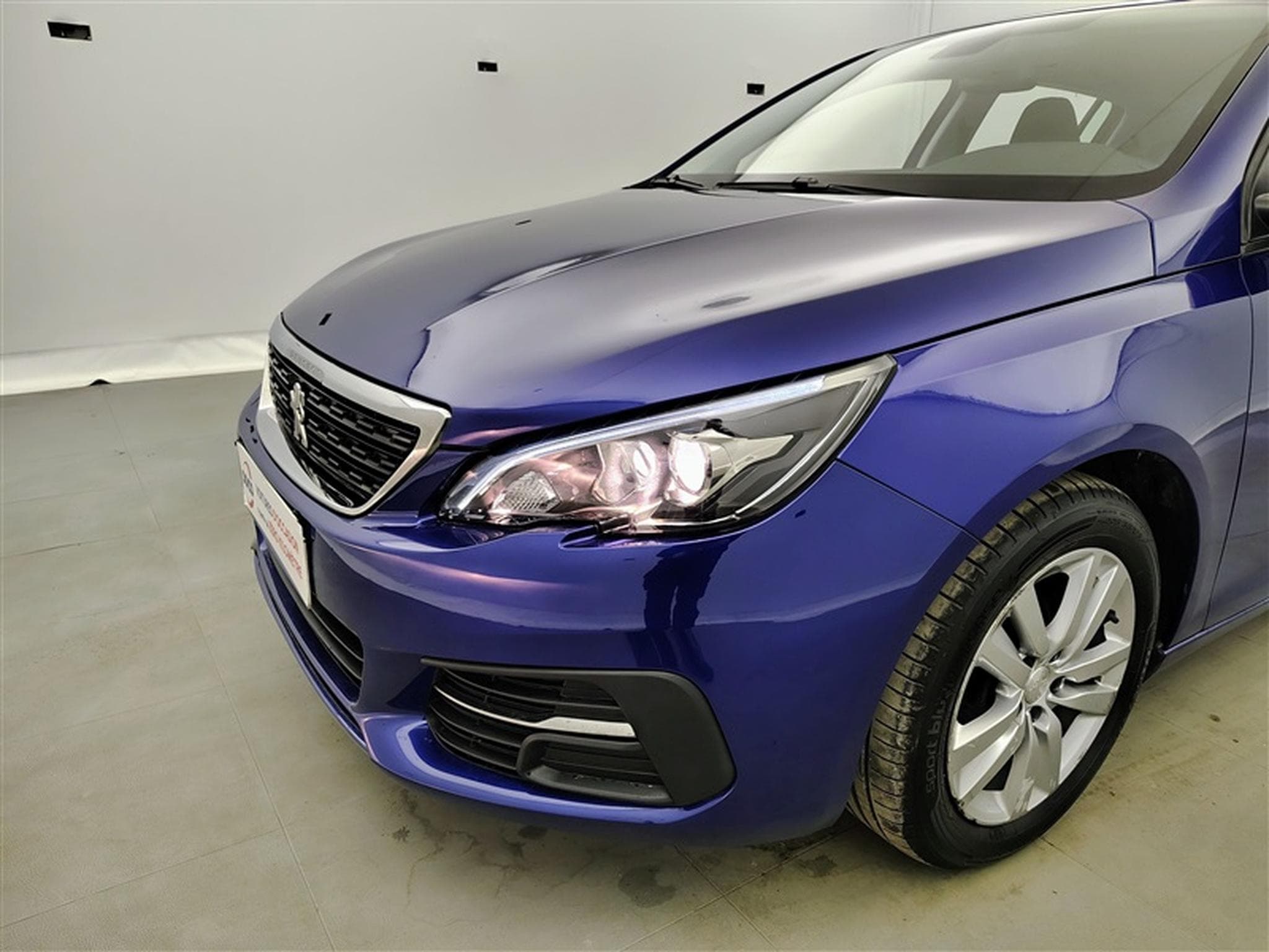 Peugeot 308 1.2 PureTech 110cv Active NAVI / PDC AR / JA 16" (2019) - Photo 15