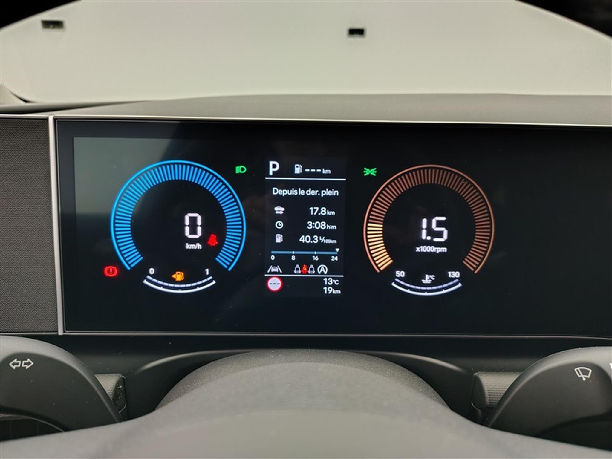 Hyundai Tucson 1.6 T-GDi 150cv DCT Feel CARPLAY / FULL LED / CAMERA (2025) - Photo 10