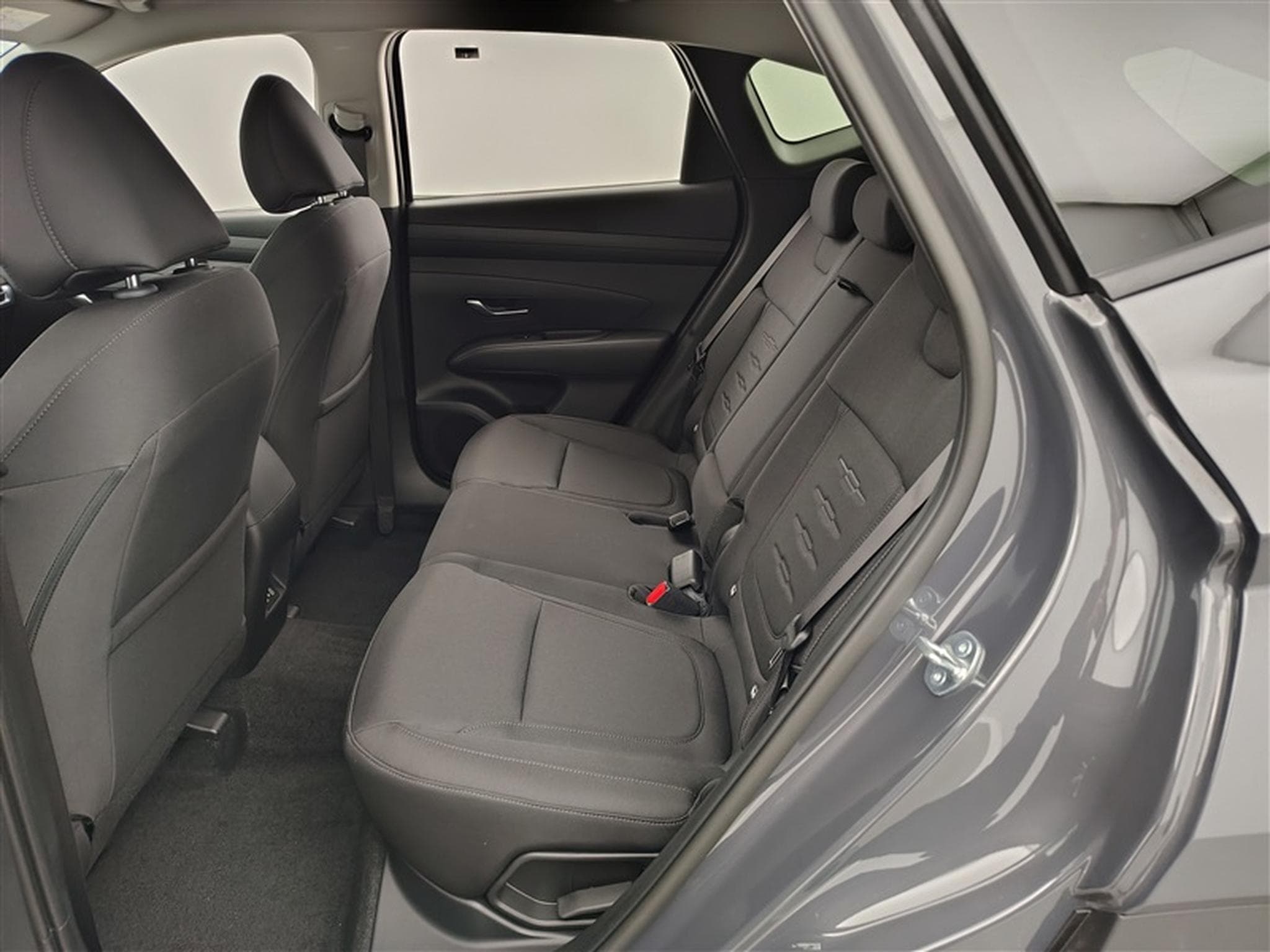 Hyundai Tucson 1.6 T-GDi 150cv DCT Feel CARPLAY / FULL LED / CAMERA (2025) - Photo 13