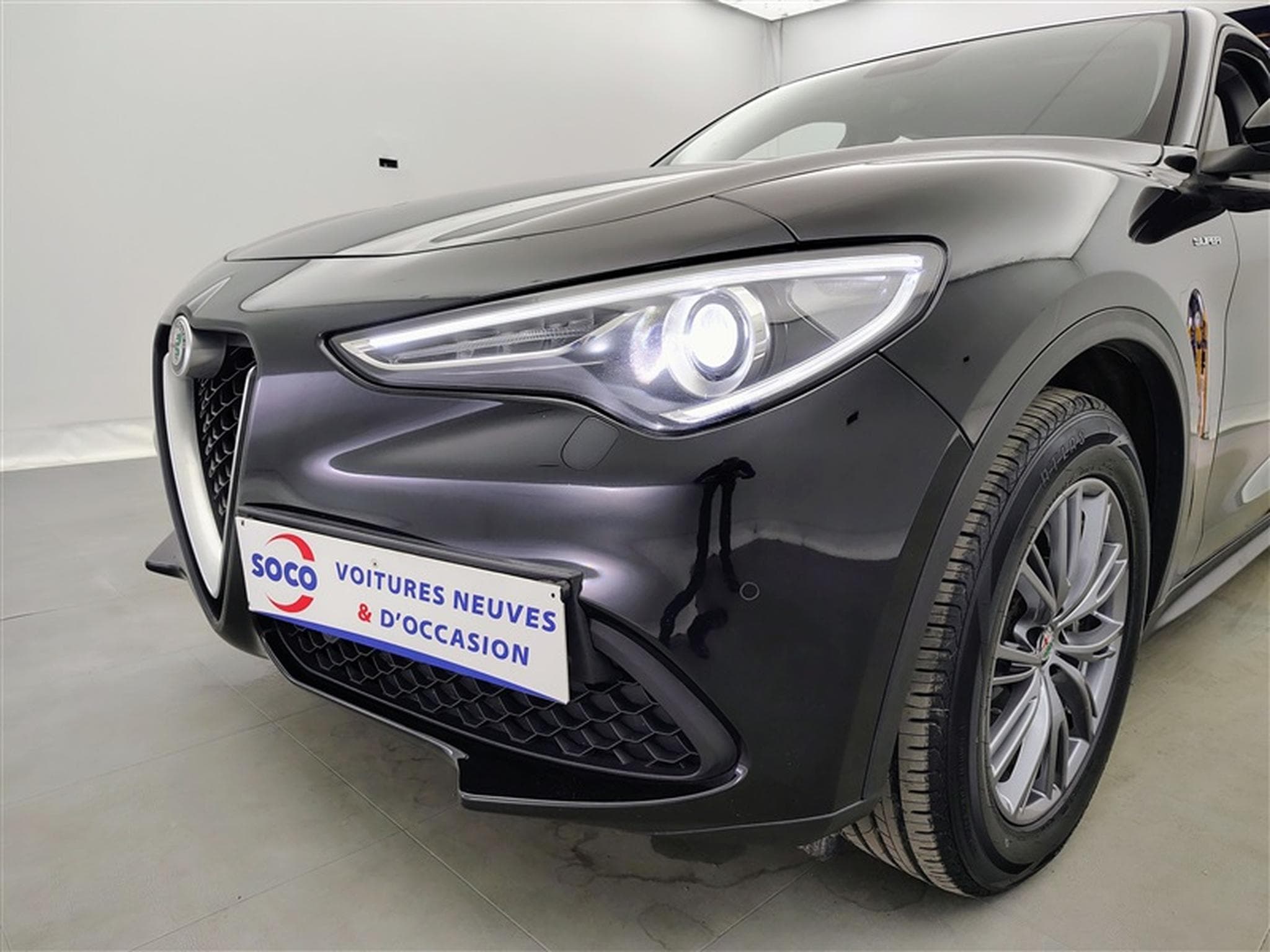 Alfa-Romeo Stelvio 2.2 MJD Sprint NAVI/FULL LED/JA/PDC (2020) - Photo 15
