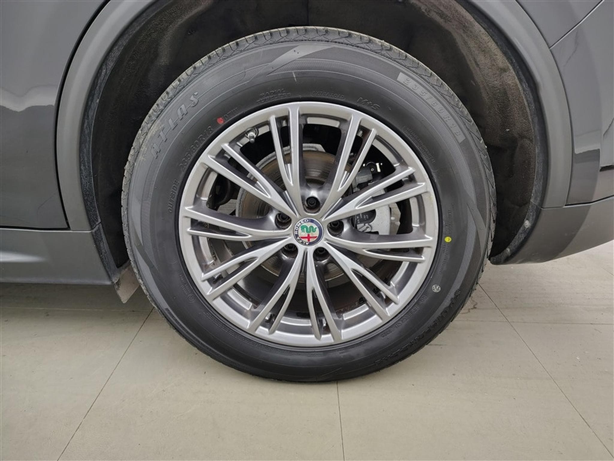 Alfa-Romeo Stelvio 2.2 MJD Sprint NAVI/FULL LED/JA/PDC (2020) - Photo 6