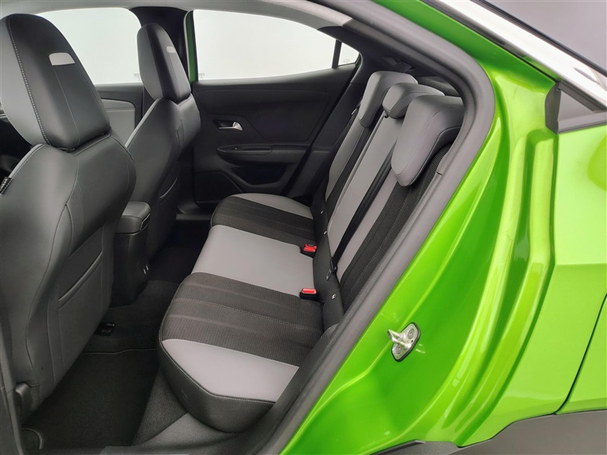Opel Mokka 1.2 Turbo Elegance S/S (EU6.4) (2023) - Photo 13