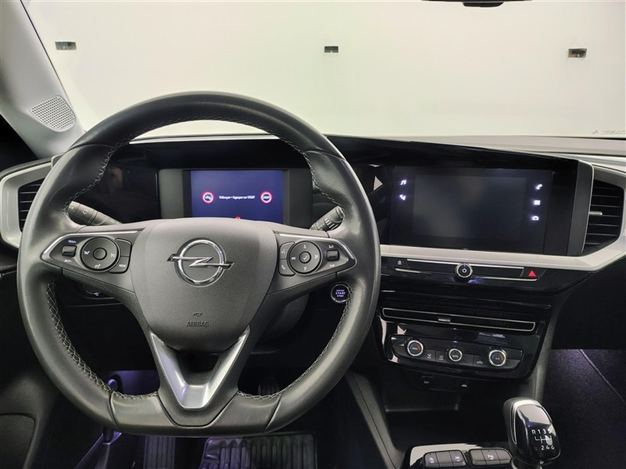 Opel Mokka 1.2 Turbo Elegance S/S (EU6.4) (2023) - Photo 9