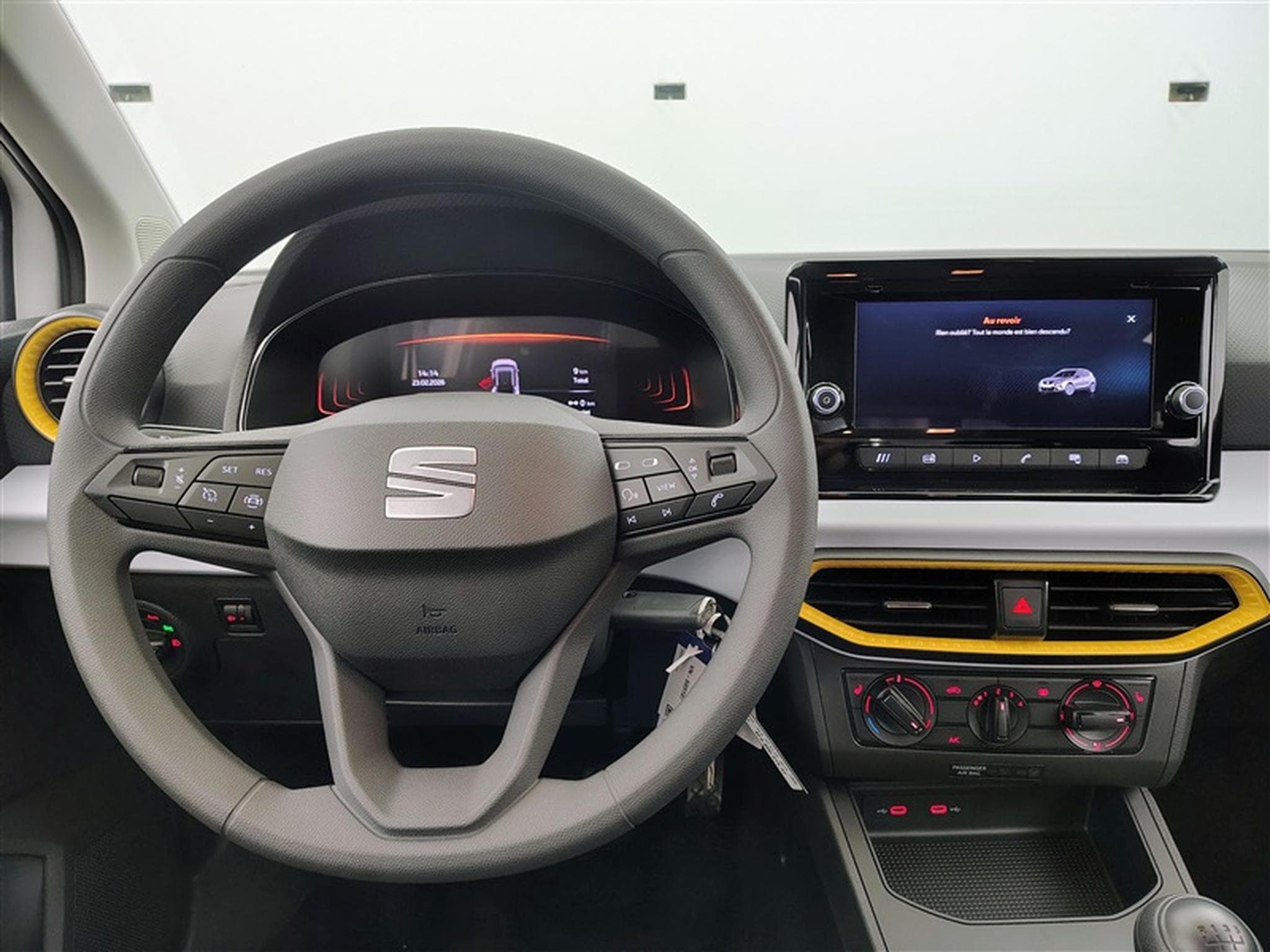 Seat Arona 1.0 TSI 95cv Style CARPLAY / PDC AR (2026) - Photo 9