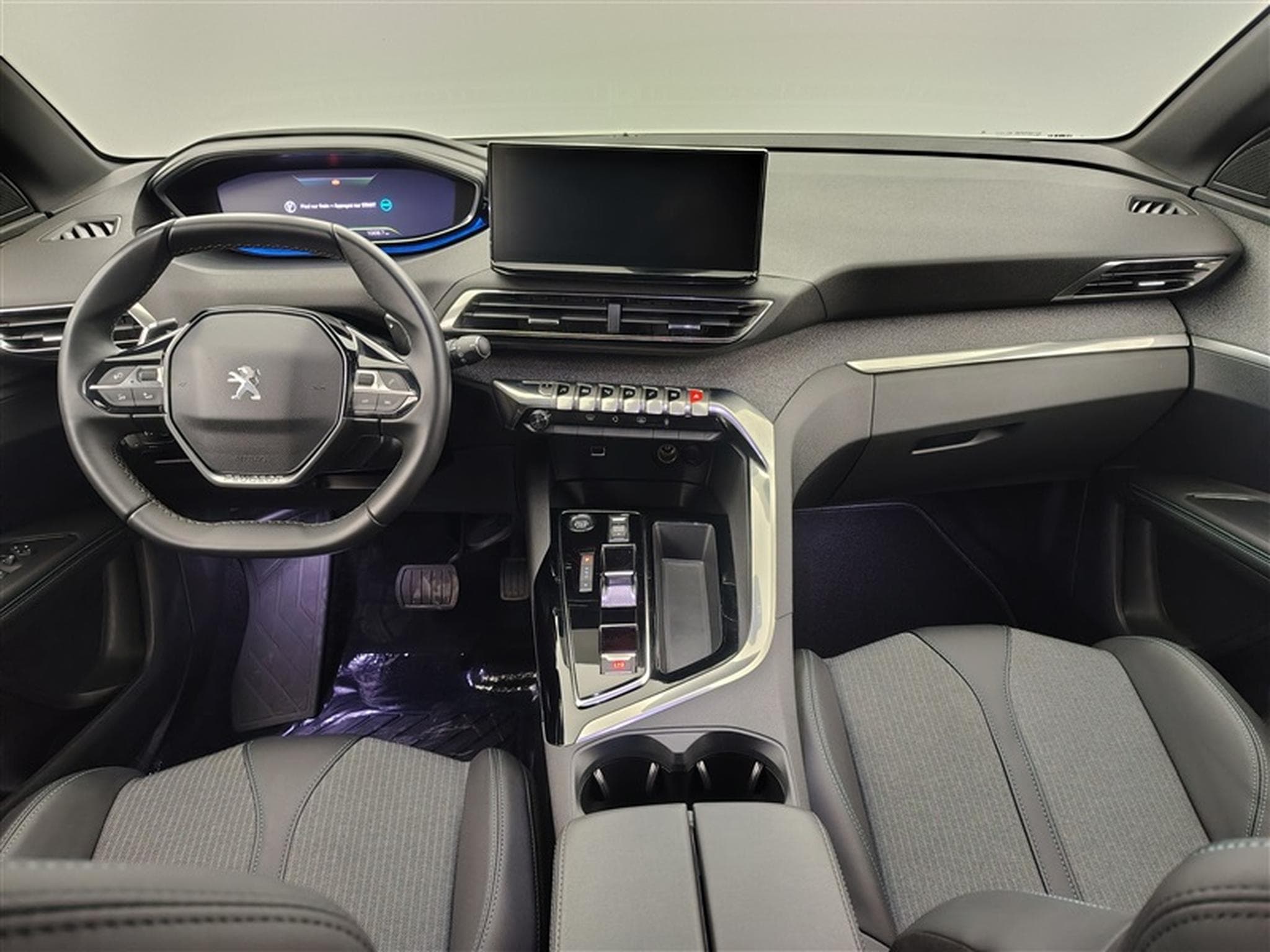 Peugeot 3008 1.6 Hybrid 225cv Allure NAVI / FULL LED / CAMERA / KEYLESS (2023) - Foto 8