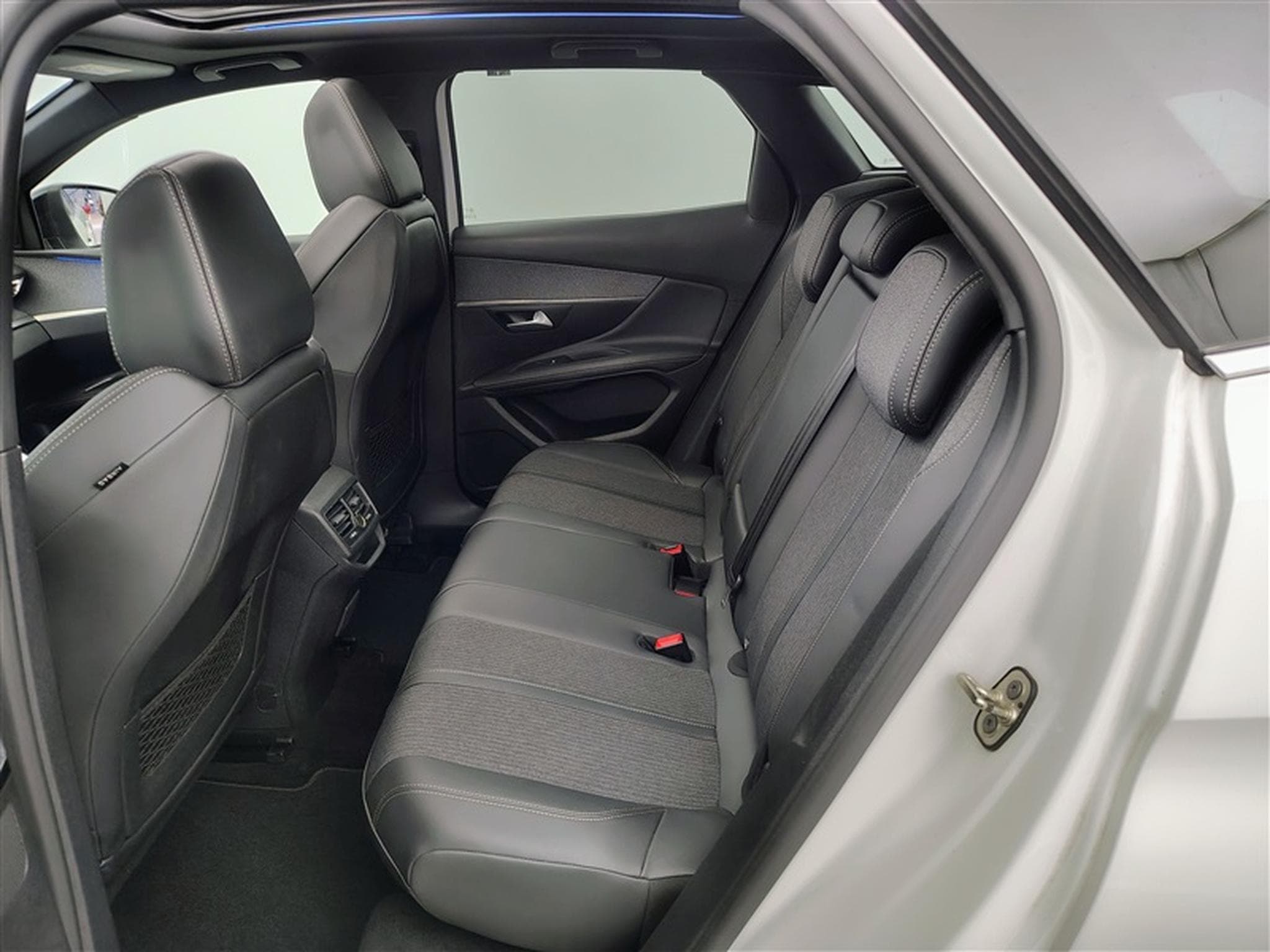Peugeot 3008 1.2 PureTech GT Line (EU6.3) (2020) - Foto 12