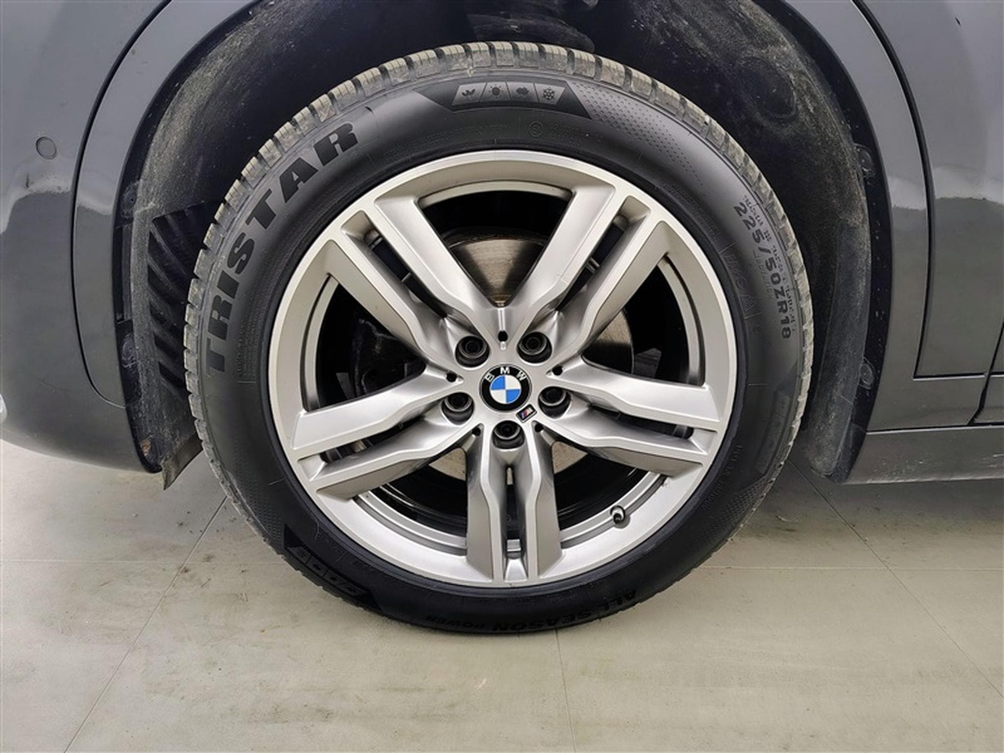 BMW X1 1.5iA sDrive18 Pack M S-CUIR / NAVI / FULL LED (2020) - Foto 6