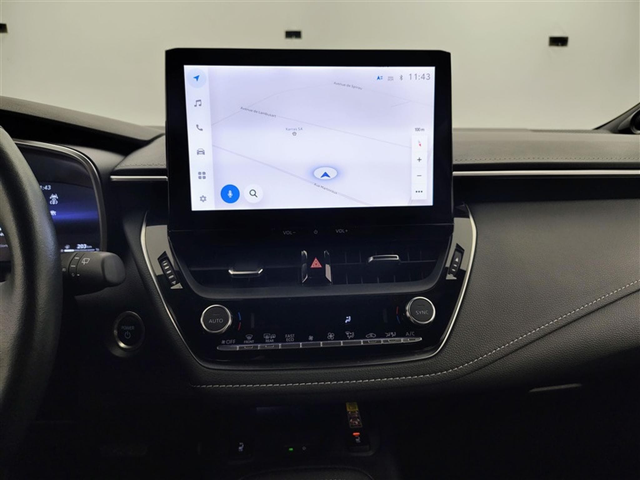 Toyota Corolla 1.8 Hybrid DCT Premium CARPLAY / CAMERA / ALU / PDC (2024) - Foto 11