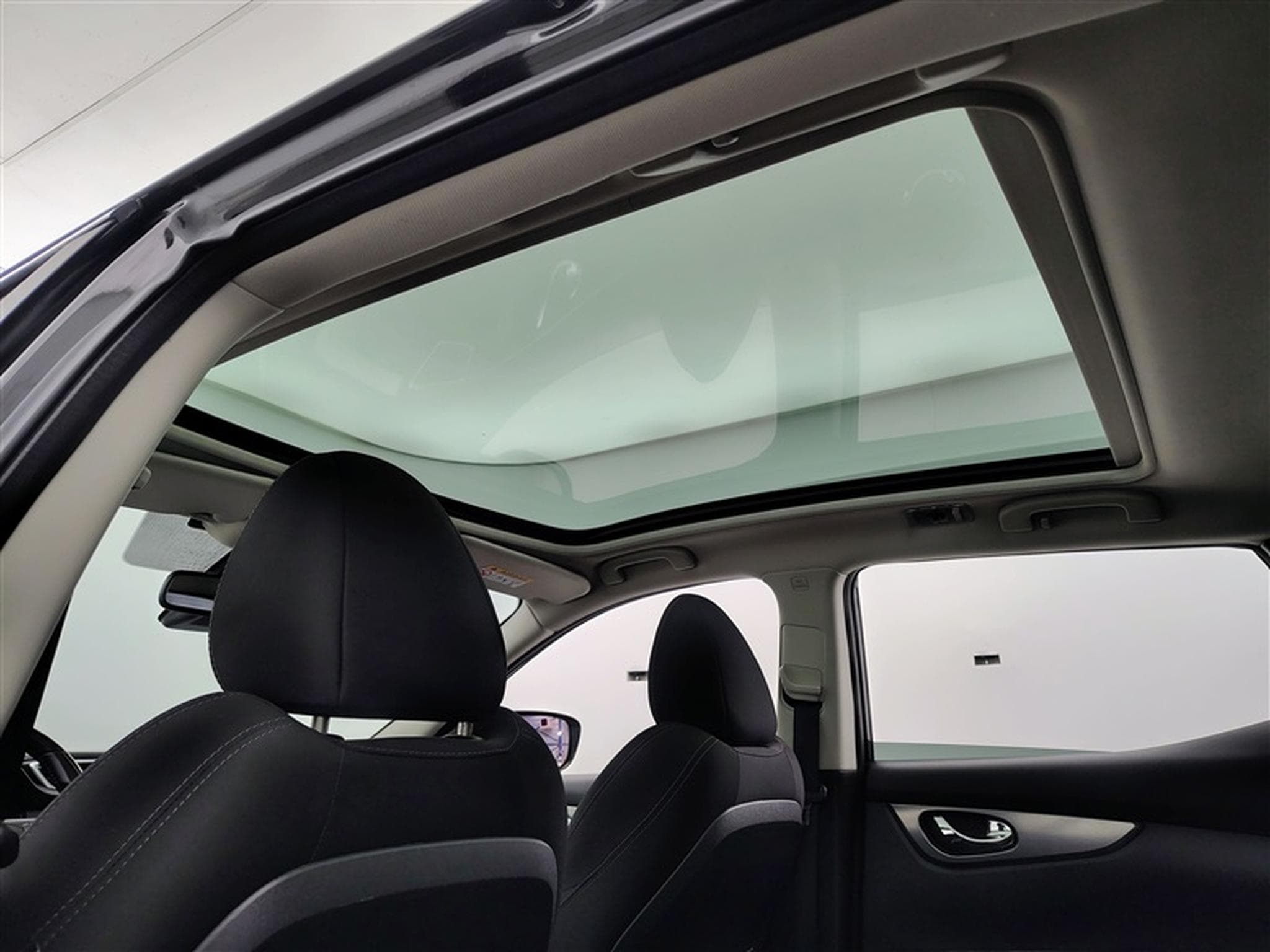 Nissan Qashqai 1.3 DIG-T N-Connecta°NAV°CARPLAY°CAM°T.PANO°PDC AV-AR (2019) - Photo 19
