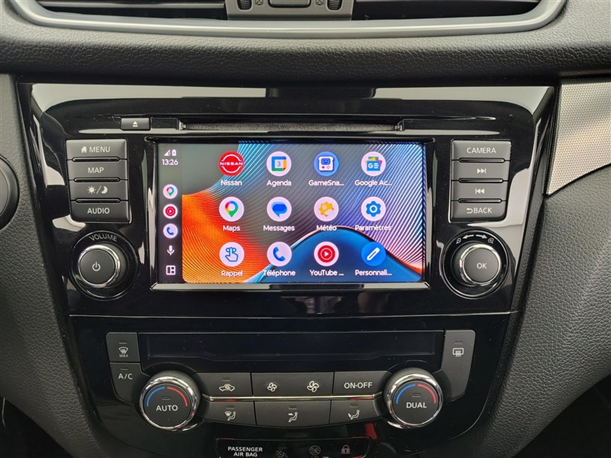 Nissan Qashqai 1.3 DIG-T N-Connecta°NAV°CARPLAY°CAM°T.PANO°PDC AV-AR (2019) - Photo 22