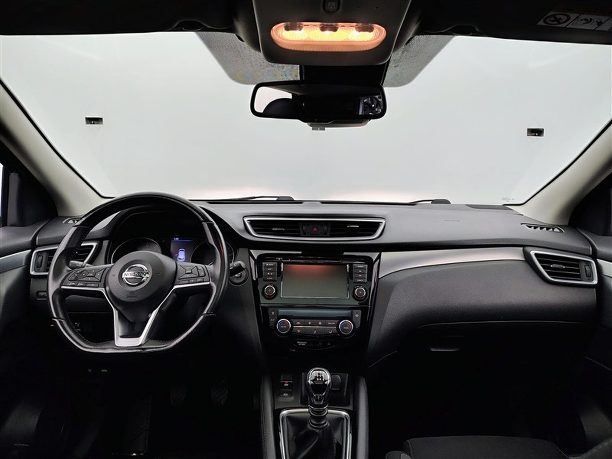 Nissan Qashqai 1.3 DIG-T N-Connecta°NAV°CARPLAY°CAM°T.PANO°PDC AV-AR (2019) - Photo 8