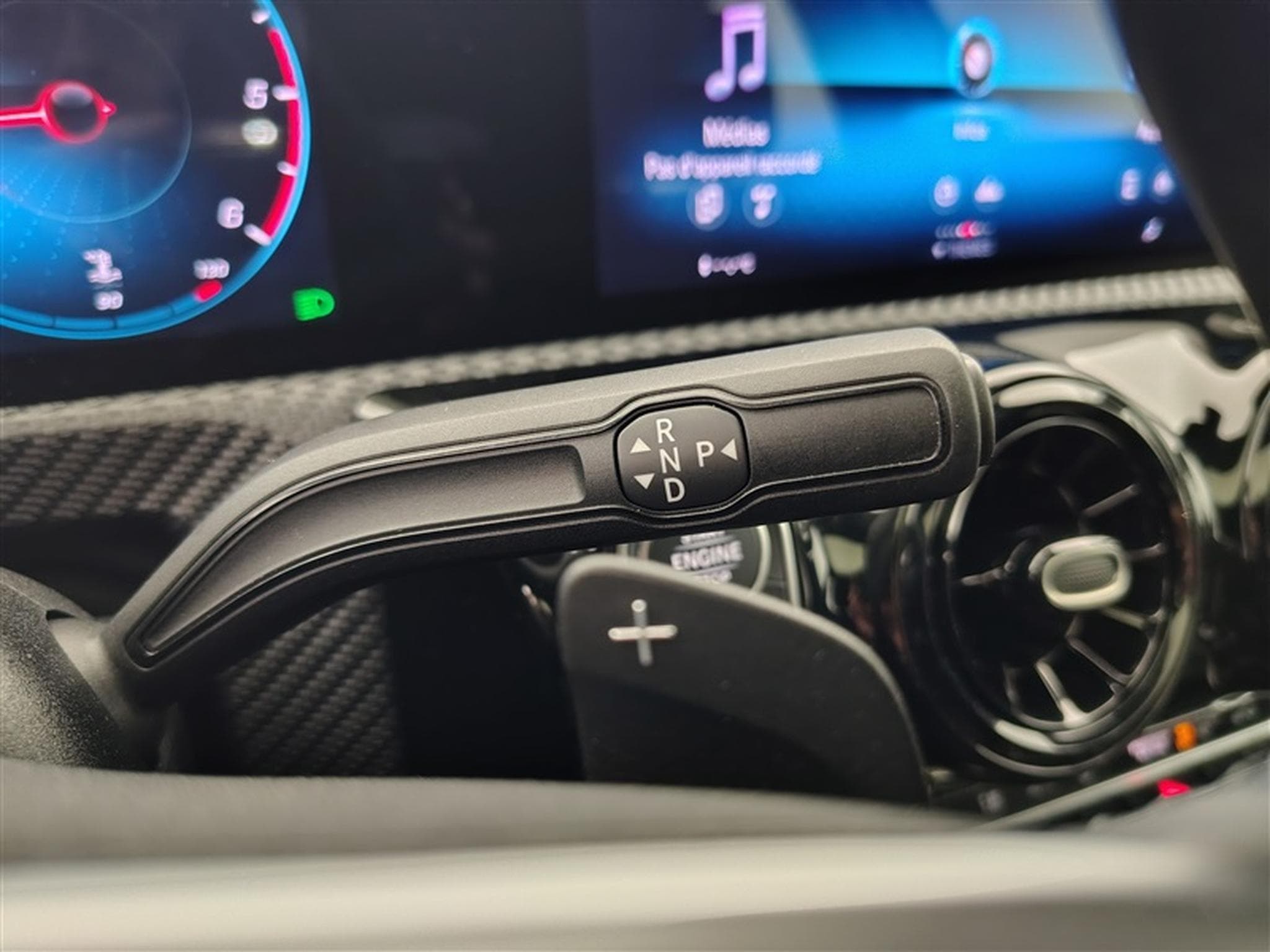 Mercedes A 200 A 200d Business Solution NAVI/TO PANO/FULL LED/JA/PDC AV AR (2021) - Photo 12