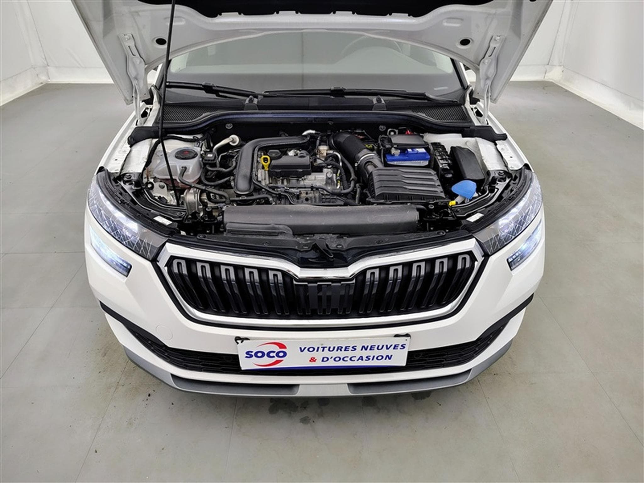 Skoda Kamiq 1.0 TSI Ambition CARPLAY / FULL LED / CAMERA / JA 16" (2022) - Photo 19