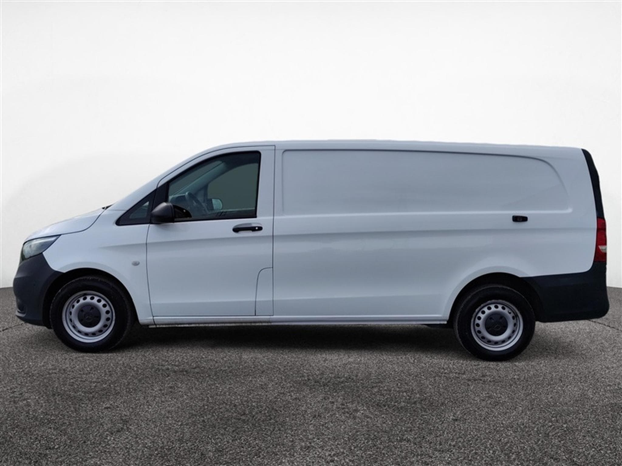 Mercedes Vito 116 CDI Extralang 9G-Tronic 3pl. NAVI / CAMERA (2024) - Photo 3