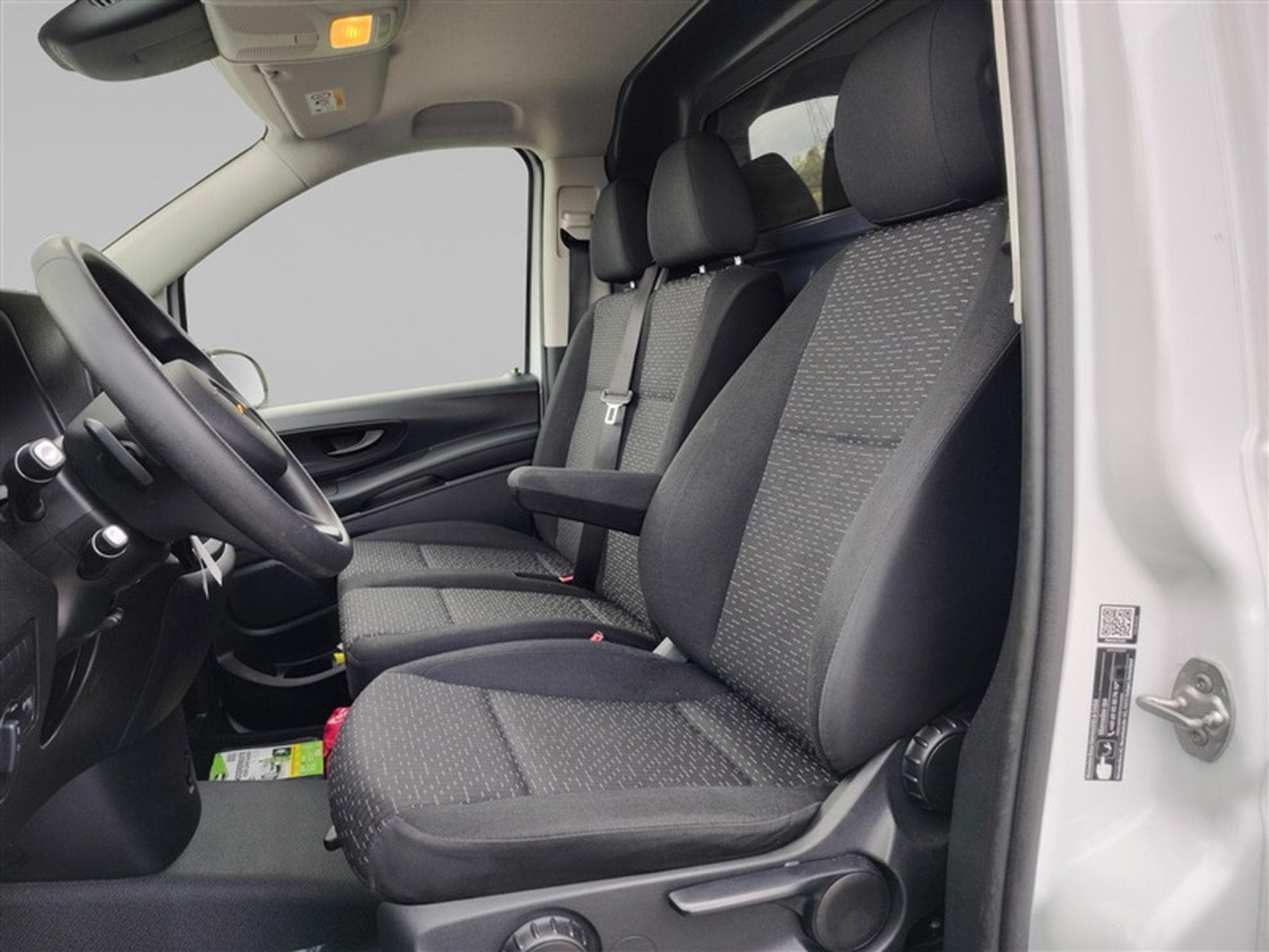 Mercedes Vito 116 CDI Extralang 9G-Tronic 3pl. NAVI / CAMERA (2024) - Photo 7