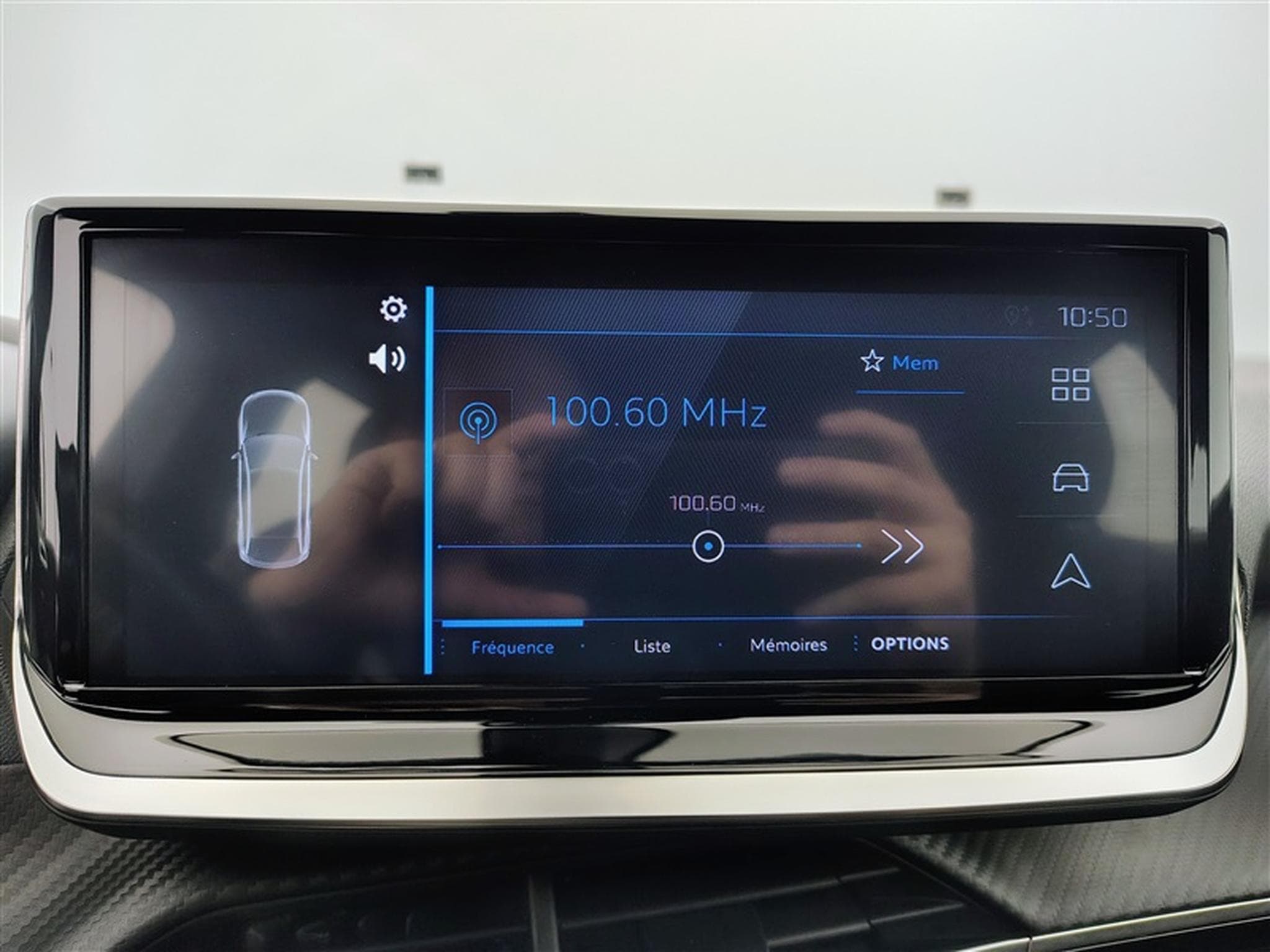 Peugeot 2008 1.2 PureTech 100Cv Active CARPLAY / PDC (2023) - Photo 18