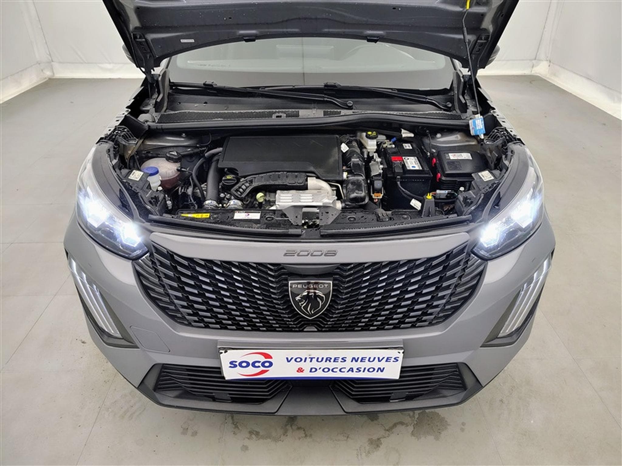 Peugeot 2008 1.2 PureTech 100Cv Active CARPLAY / PDC (2023) - Photo 19