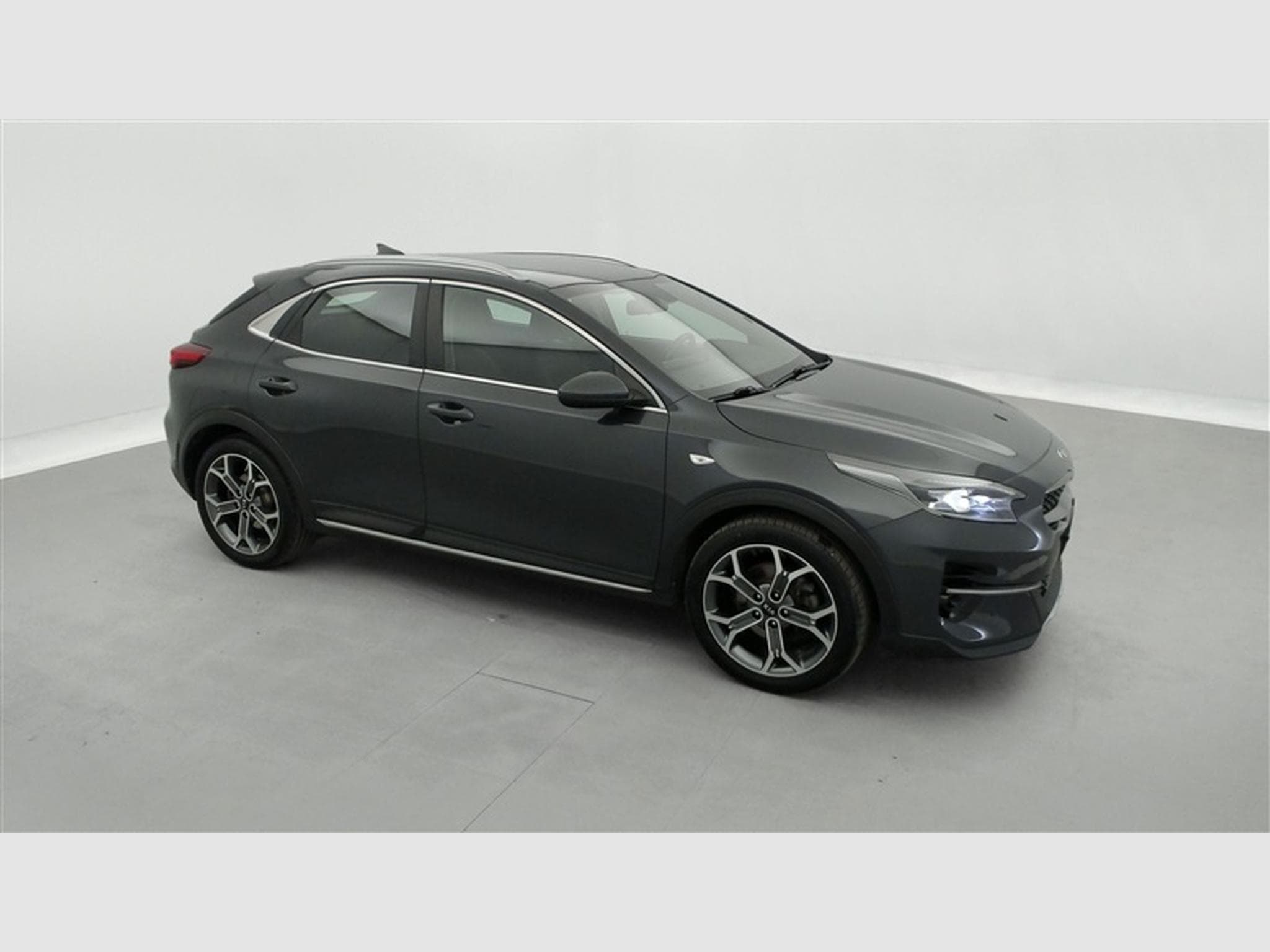 Kia XCeed 1.0 T-GDi Pure ISG (2021) - Photo 23