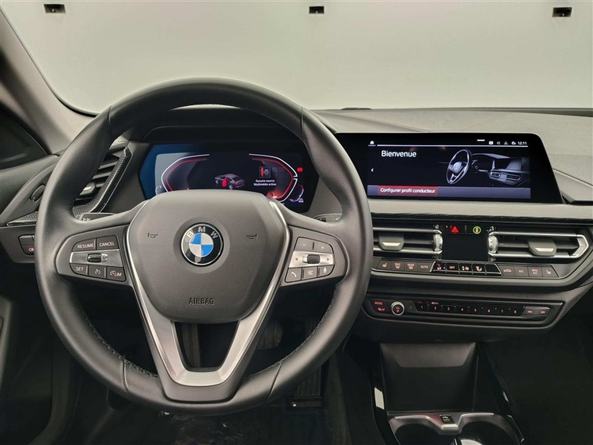 BMW 218 218iA GranCoupé Sportline NAVI / FULL LED / S-CUIR (2023) - Photo 9